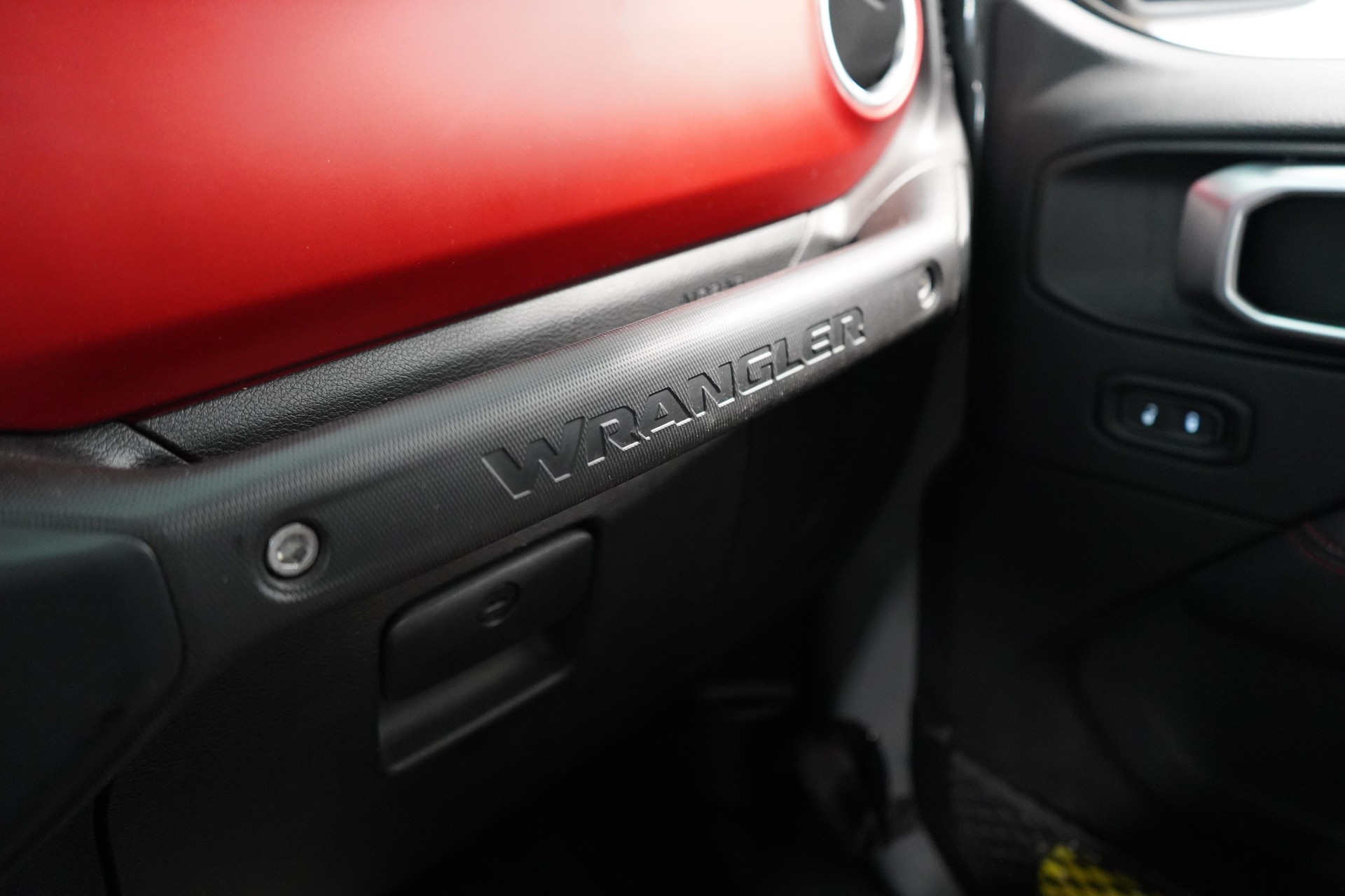 JEEP Wrangler 2.2 MultiJet Rubicon-image-19