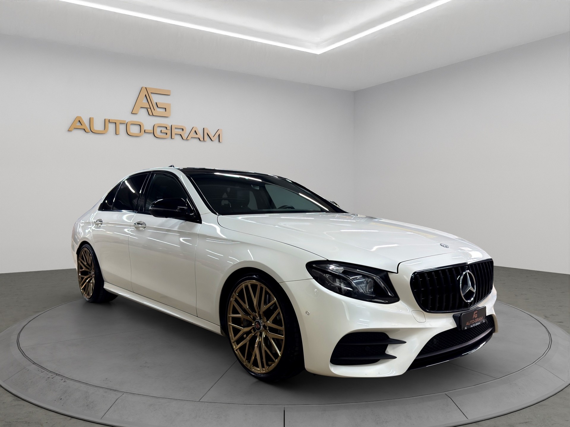 MERCEDES-BENZ E 450 AMG Line 4Matic 9G-Tronic-image-6
