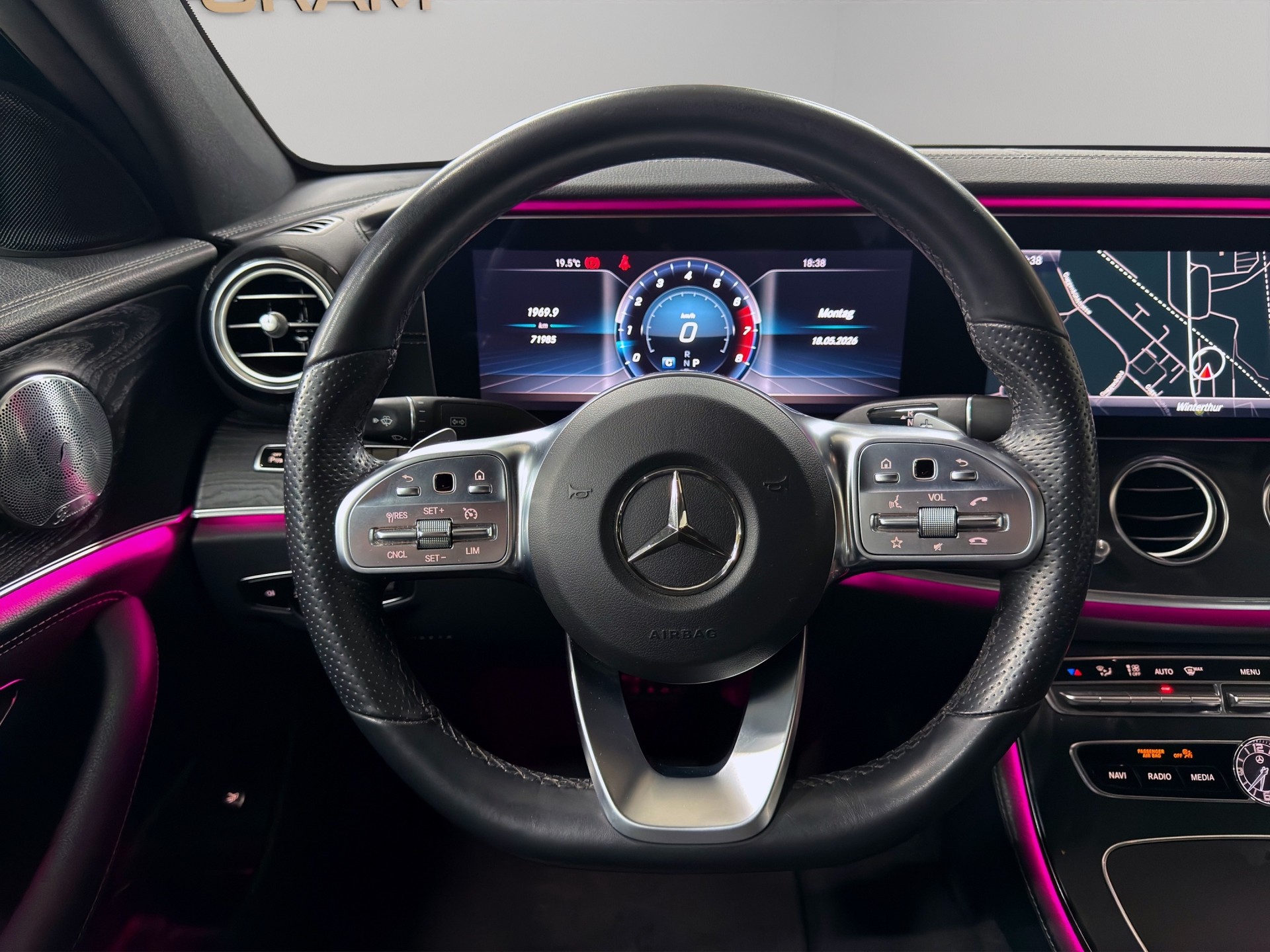 MERCEDES-BENZ E 450 AMG Line 4Matic 9G-Tronic-image-18