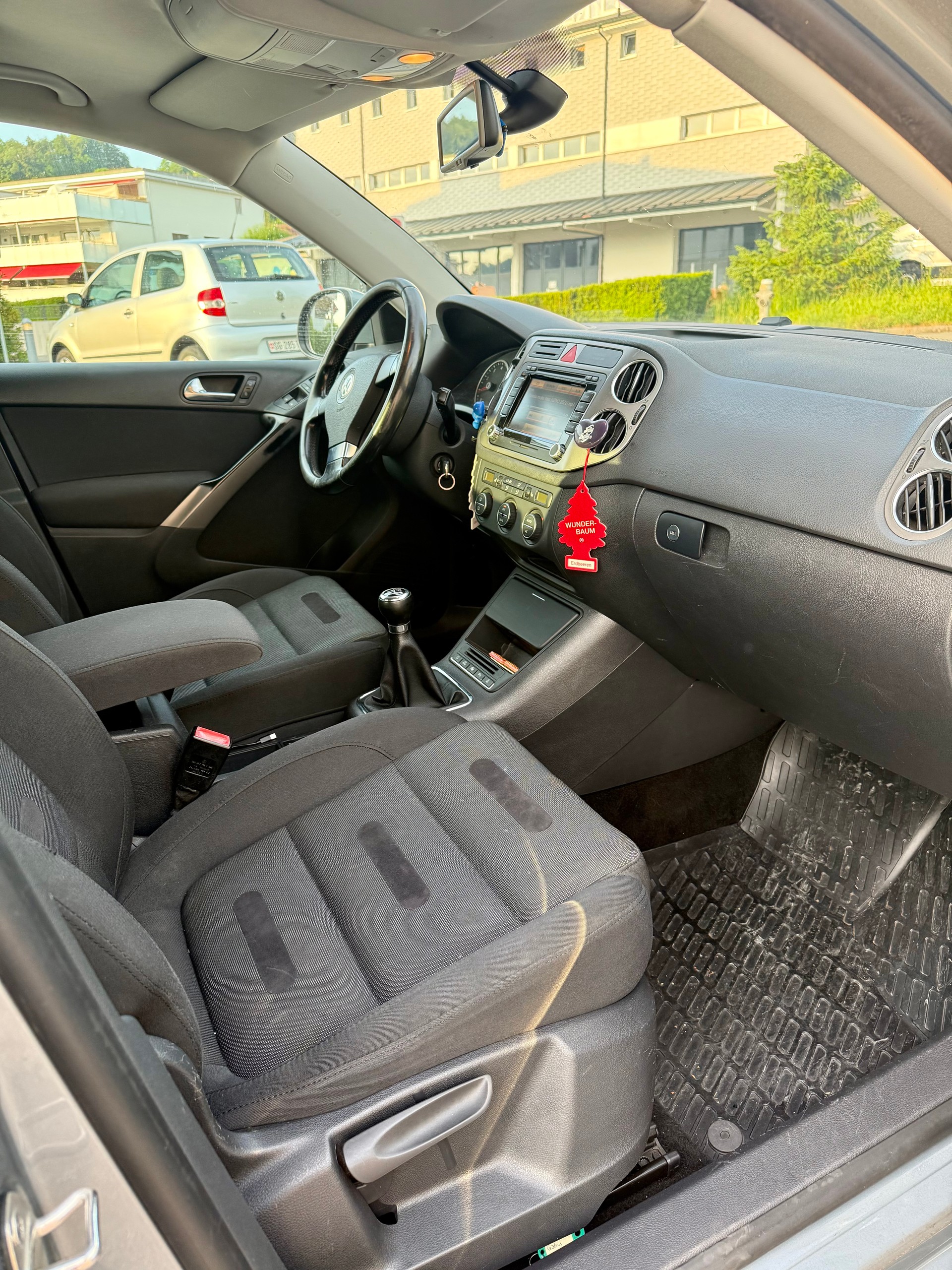 VW Tiguan 2.0 TSI Sport&Style-image-7