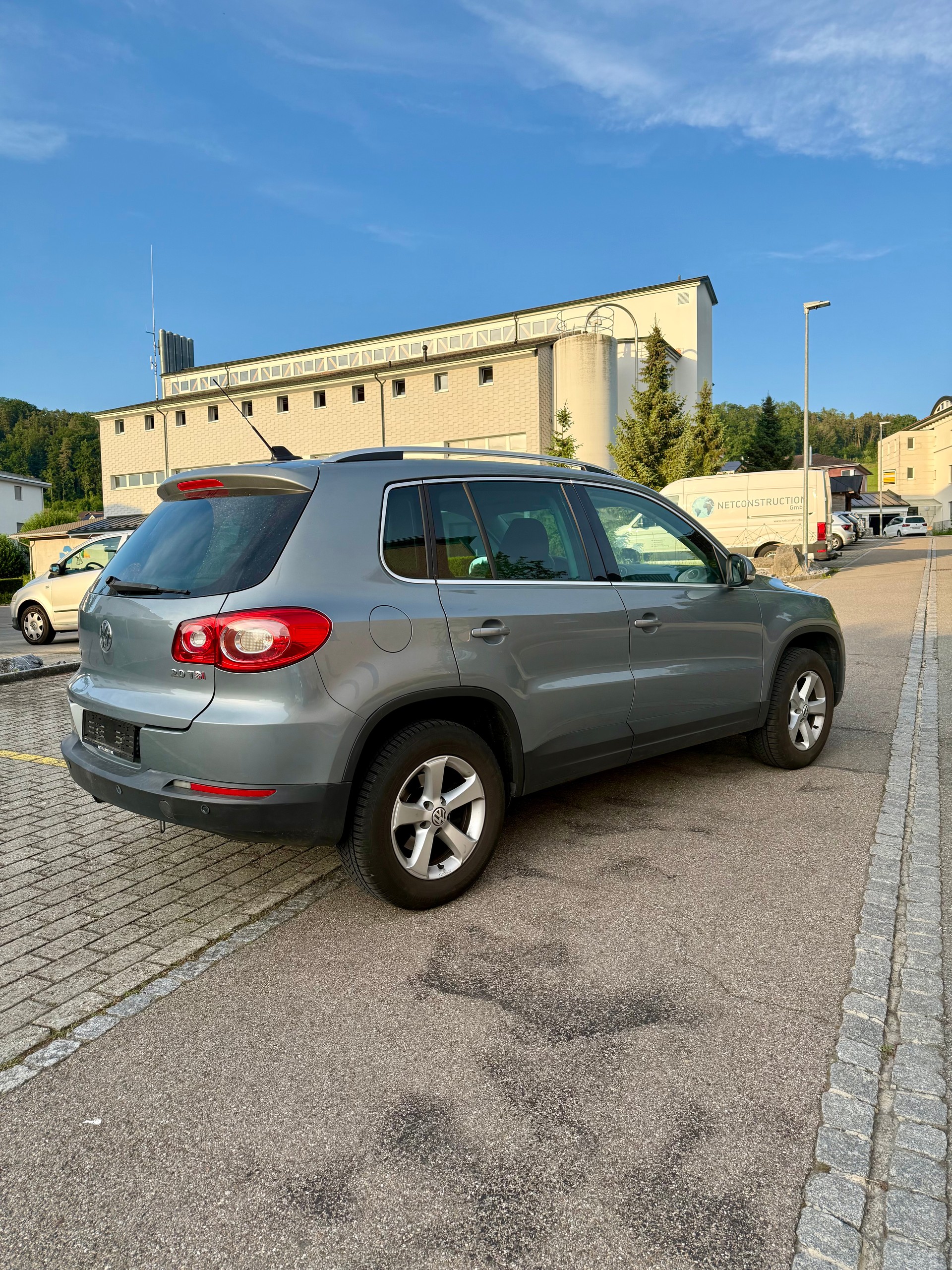 VW Tiguan 2.0 TSI Sport&Style-image-6