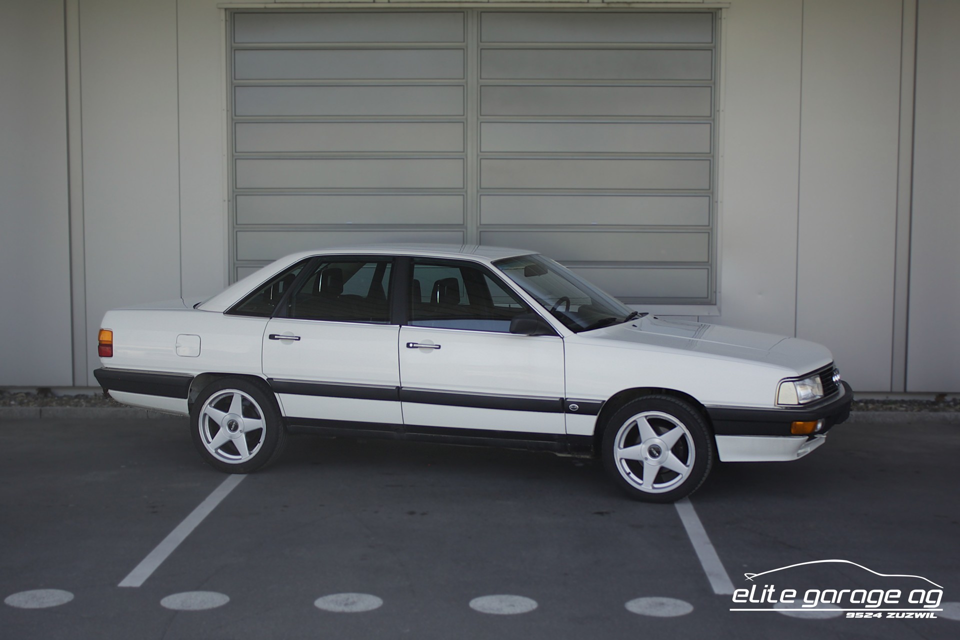 AUDI 200 Turbo-image-6