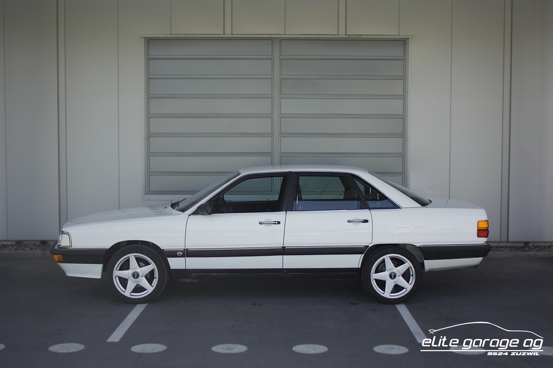 AUDI 200 Turbo-image-1
