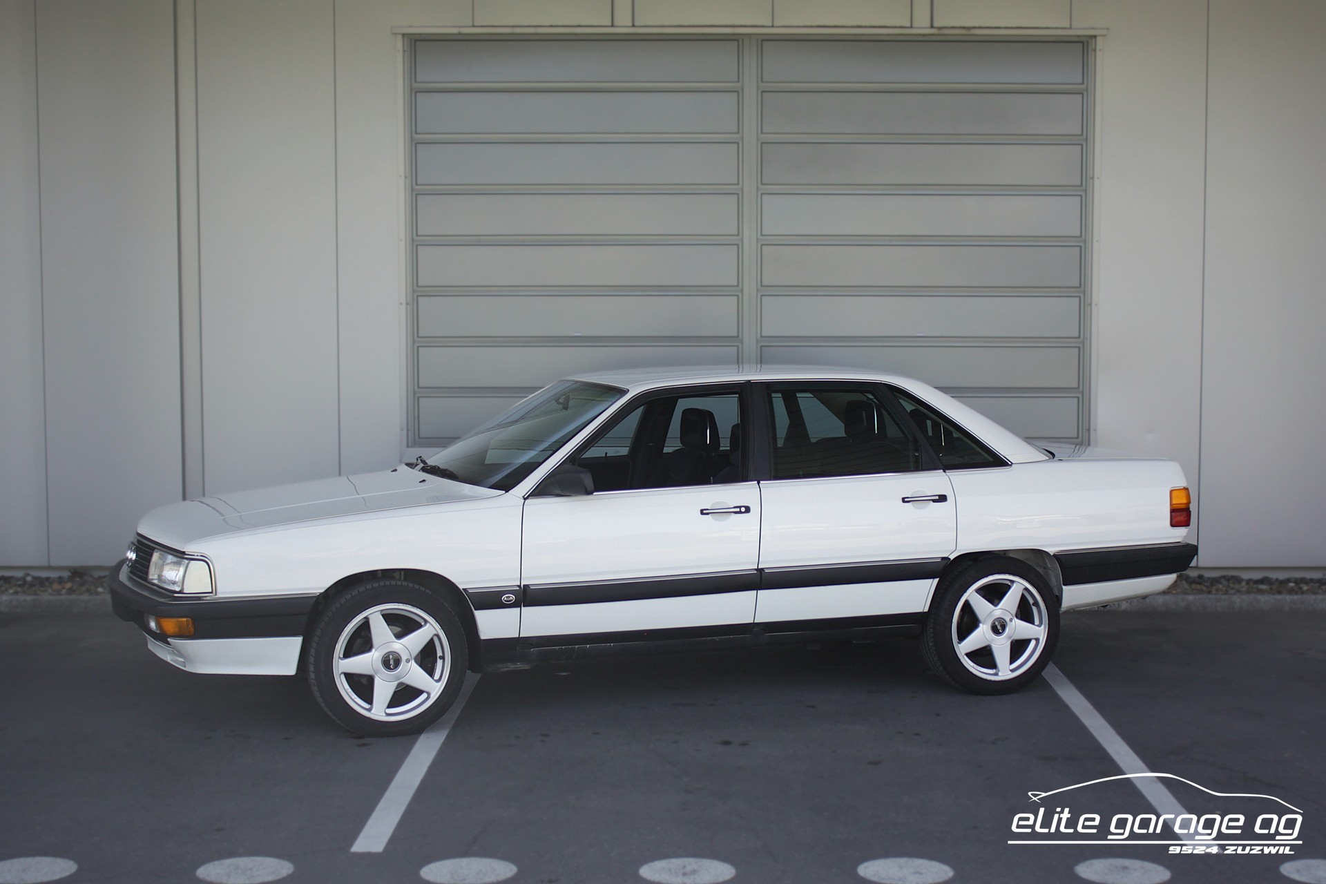 AUDI 200 Turbo-image-0