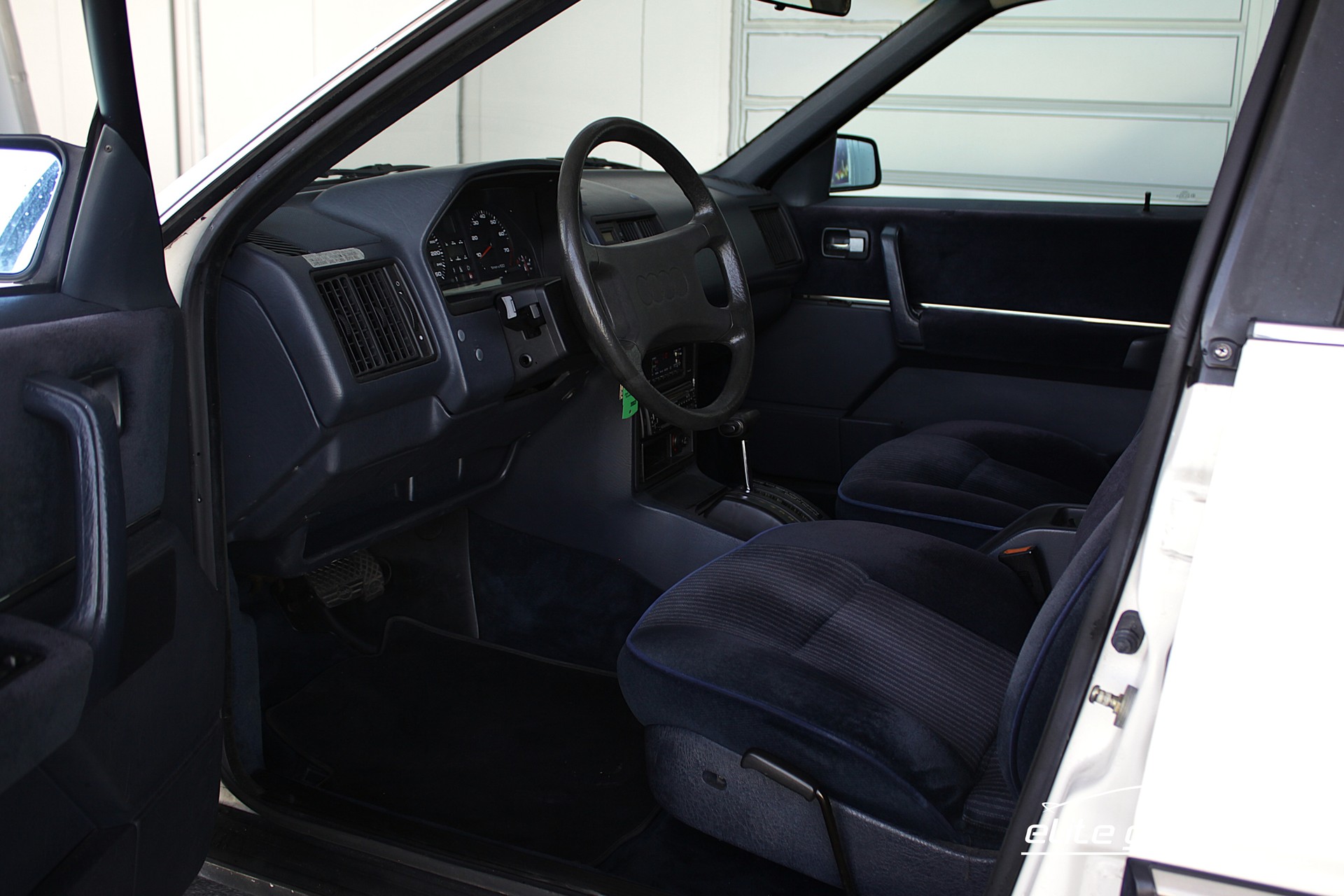 AUDI 200 Turbo-image-12
