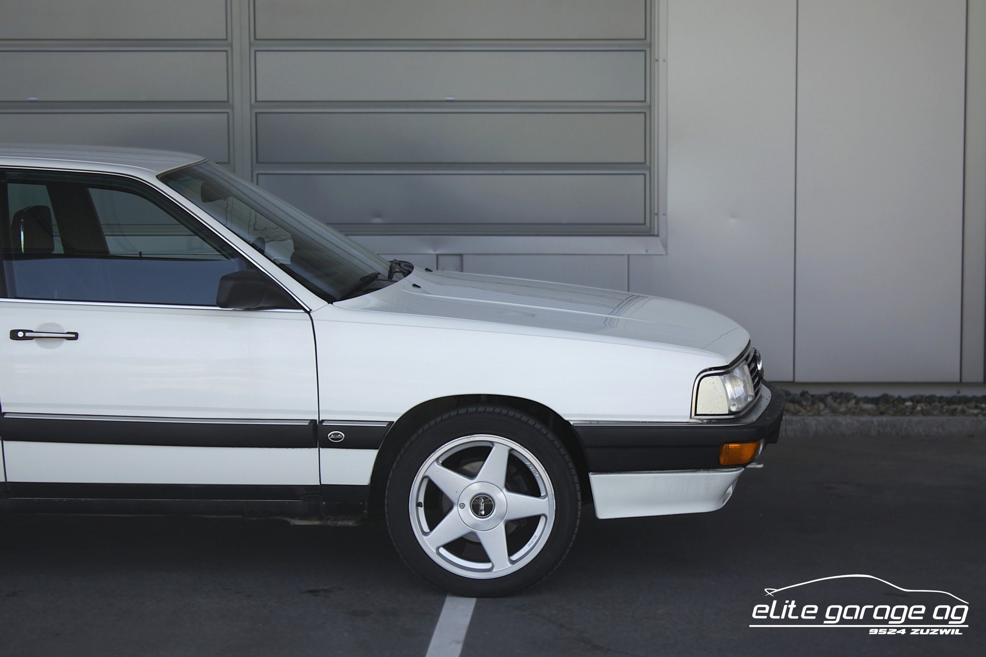 AUDI 200 Turbo-image-9