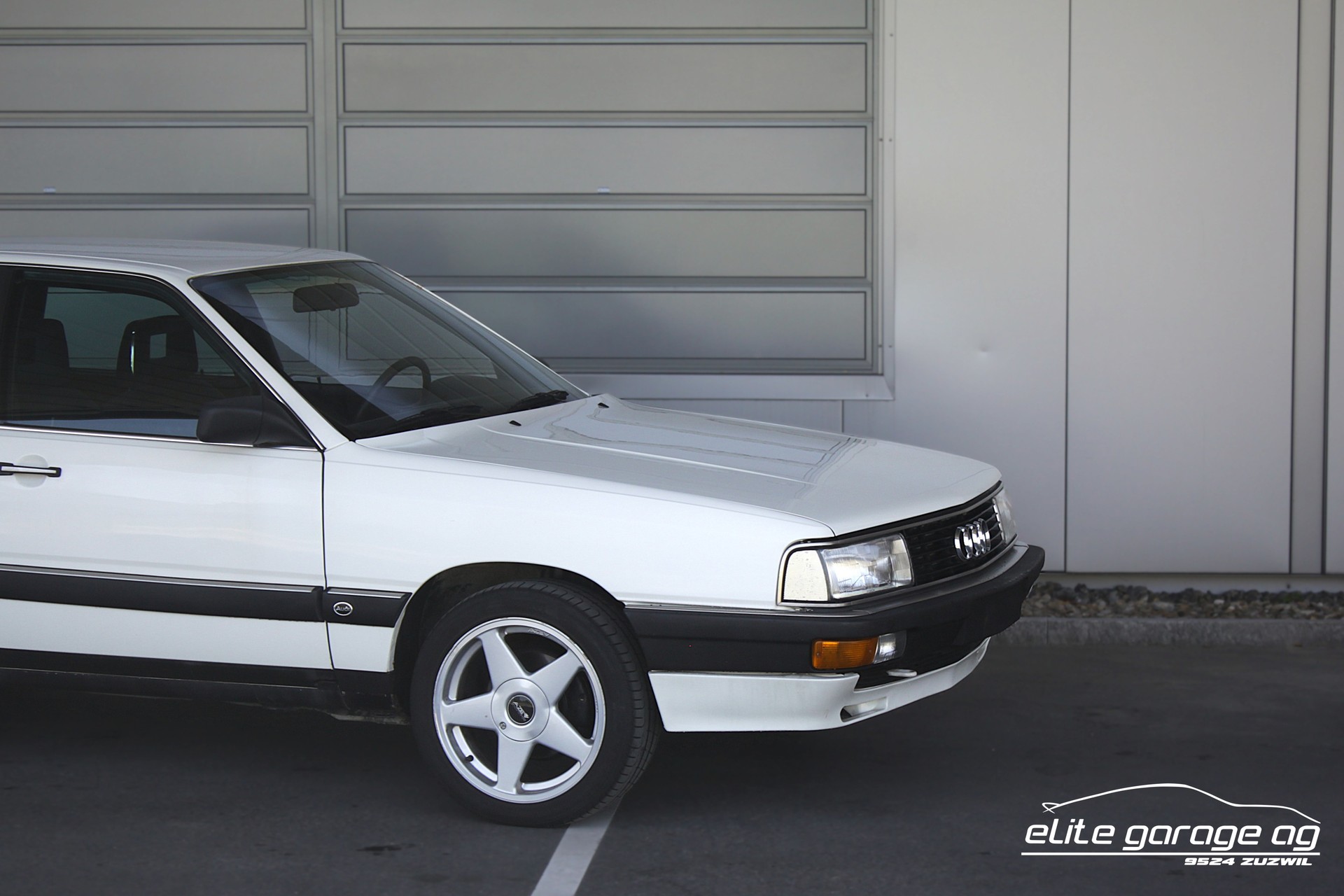 AUDI 200 Turbo-image-8