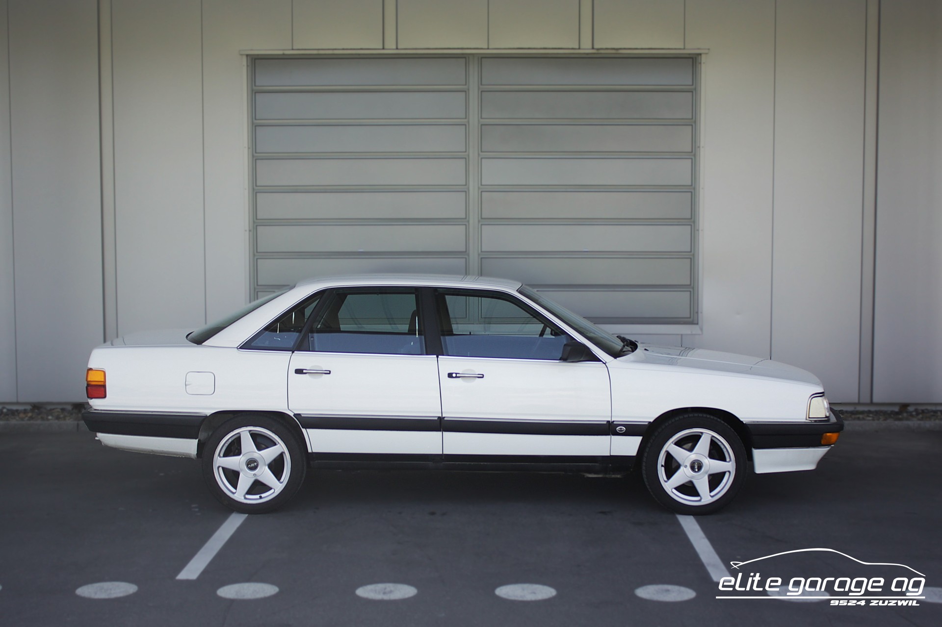 AUDI 200 Turbo-image-5