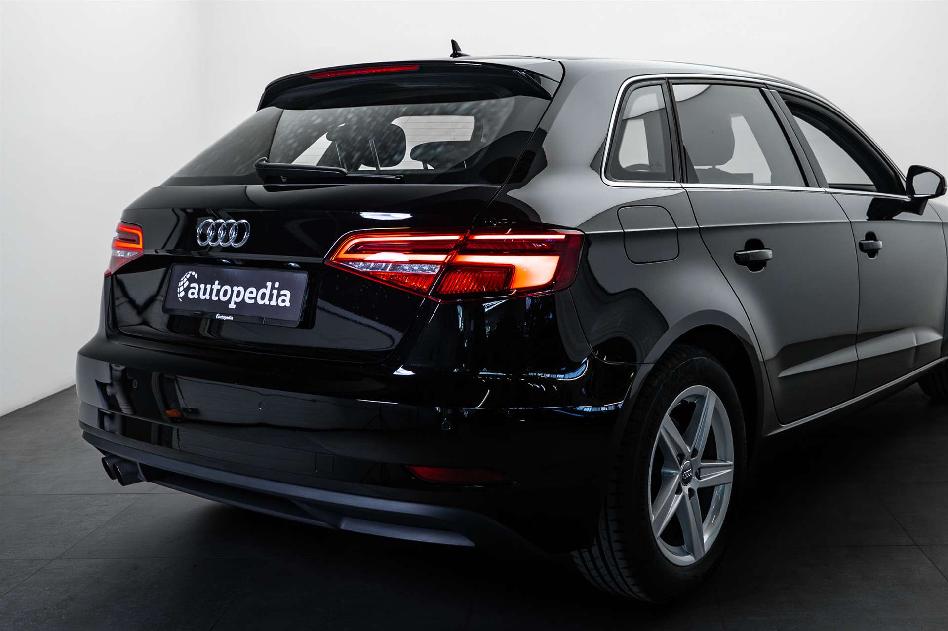 AUDI A3 Sportback 35 TFSI S-tronic-image-3