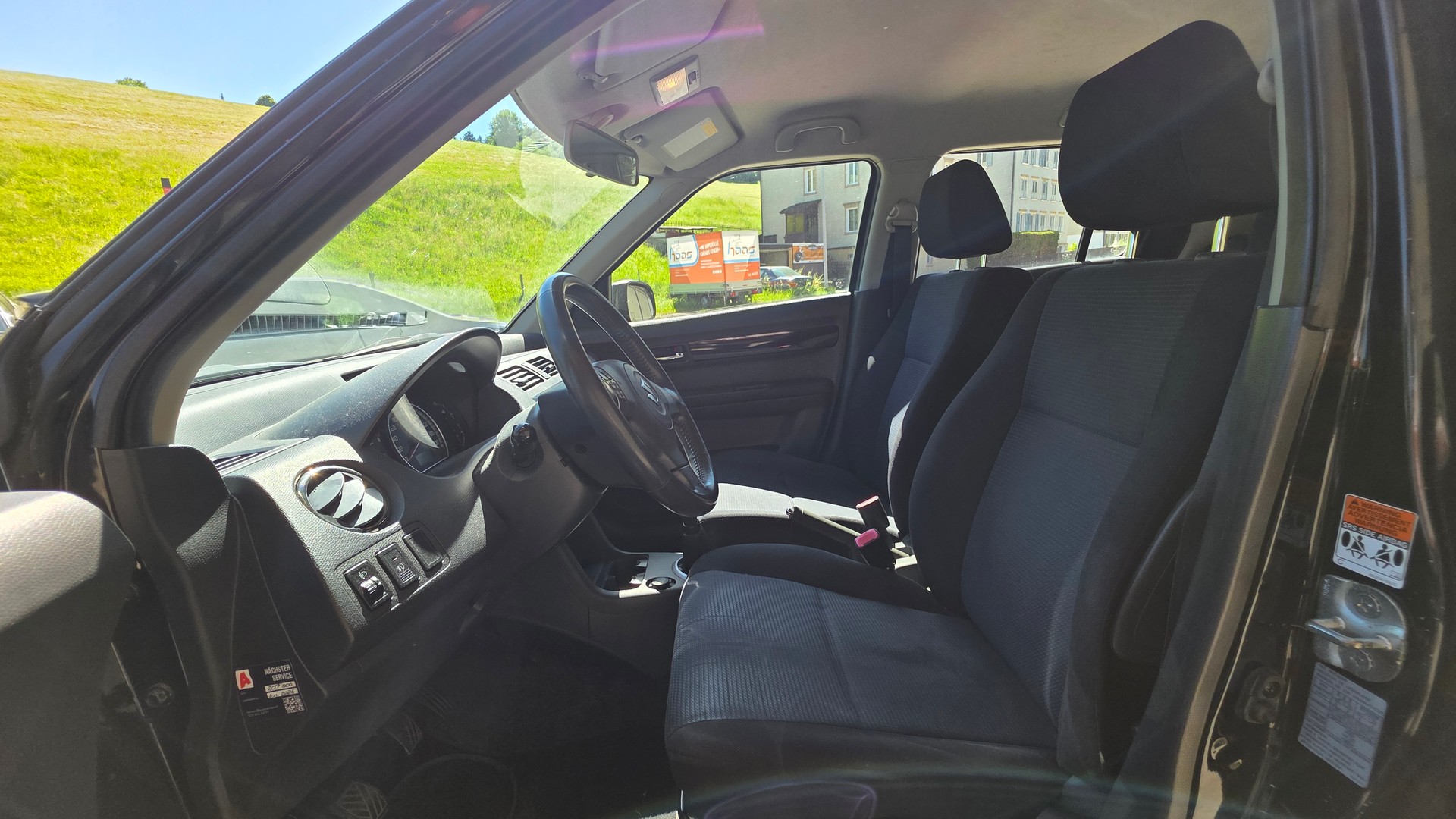 SUZUKI Swift 1.3i 16V GL Top 4x4-image-7
