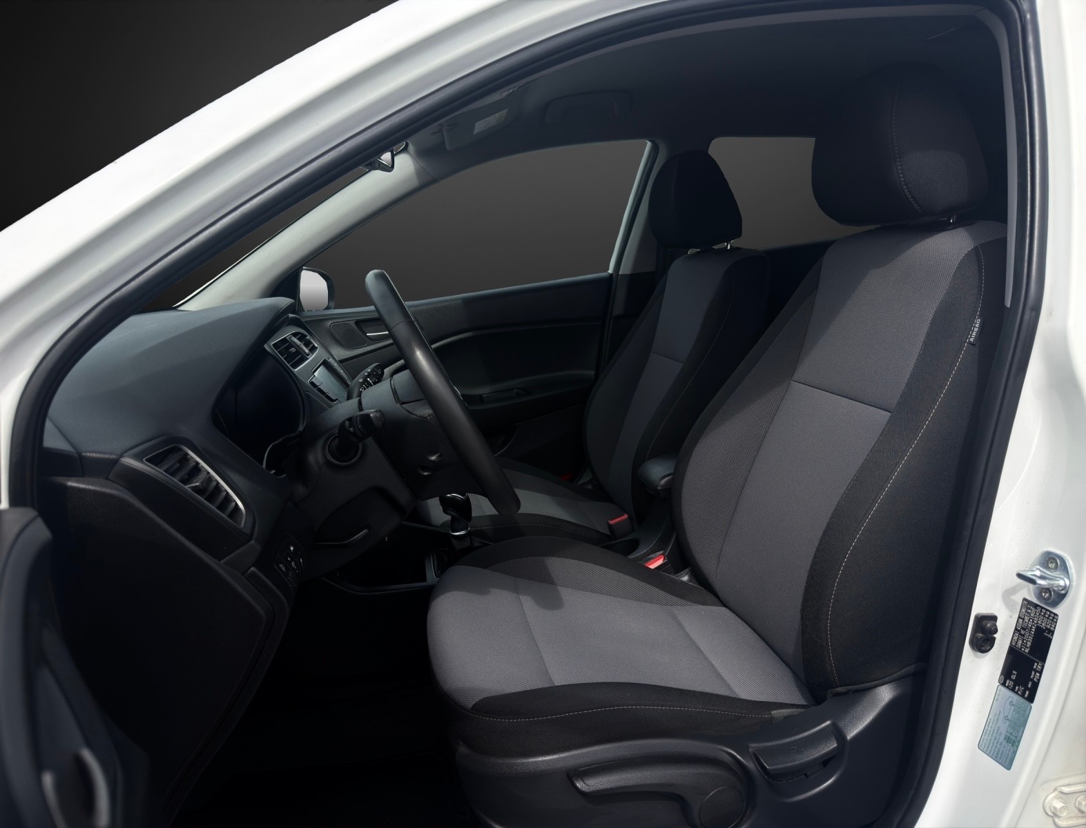 HYUNDAI i20 1.0 T-GDi Amplia mit 100 PS-image-6
