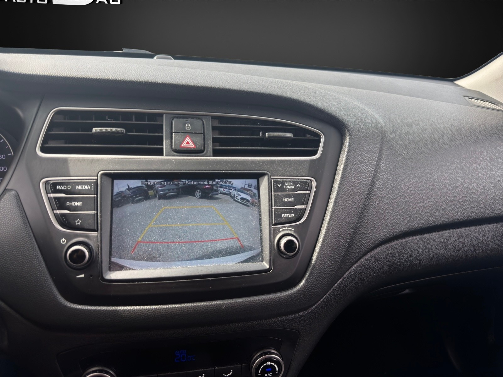 HYUNDAI i20 1.0 T-GDi Amplia mit 100 PS-image-11