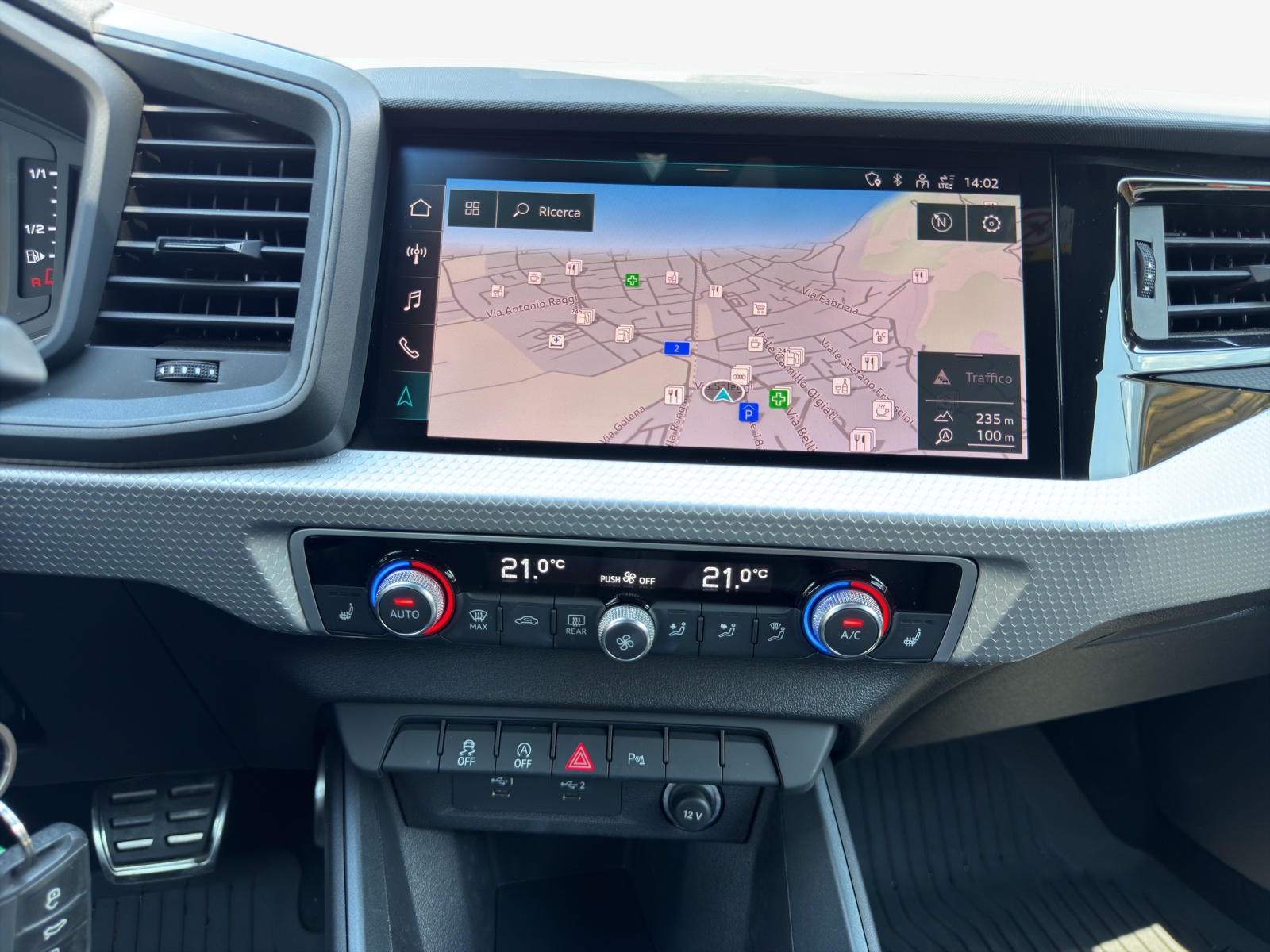 AUDI A1 Sportback 30 TFSI Attraction S-tronic-image-10