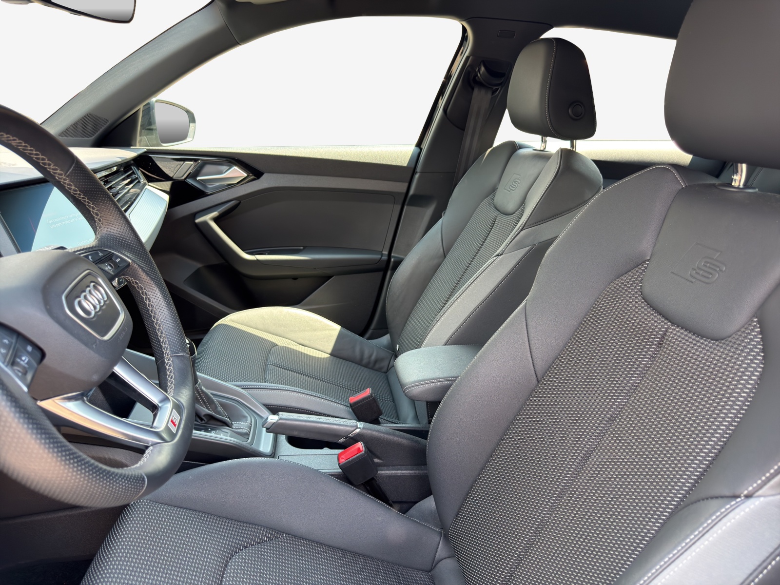 AUDI A1 Sportback 30 TFSI Attraction S-tronic-image-7