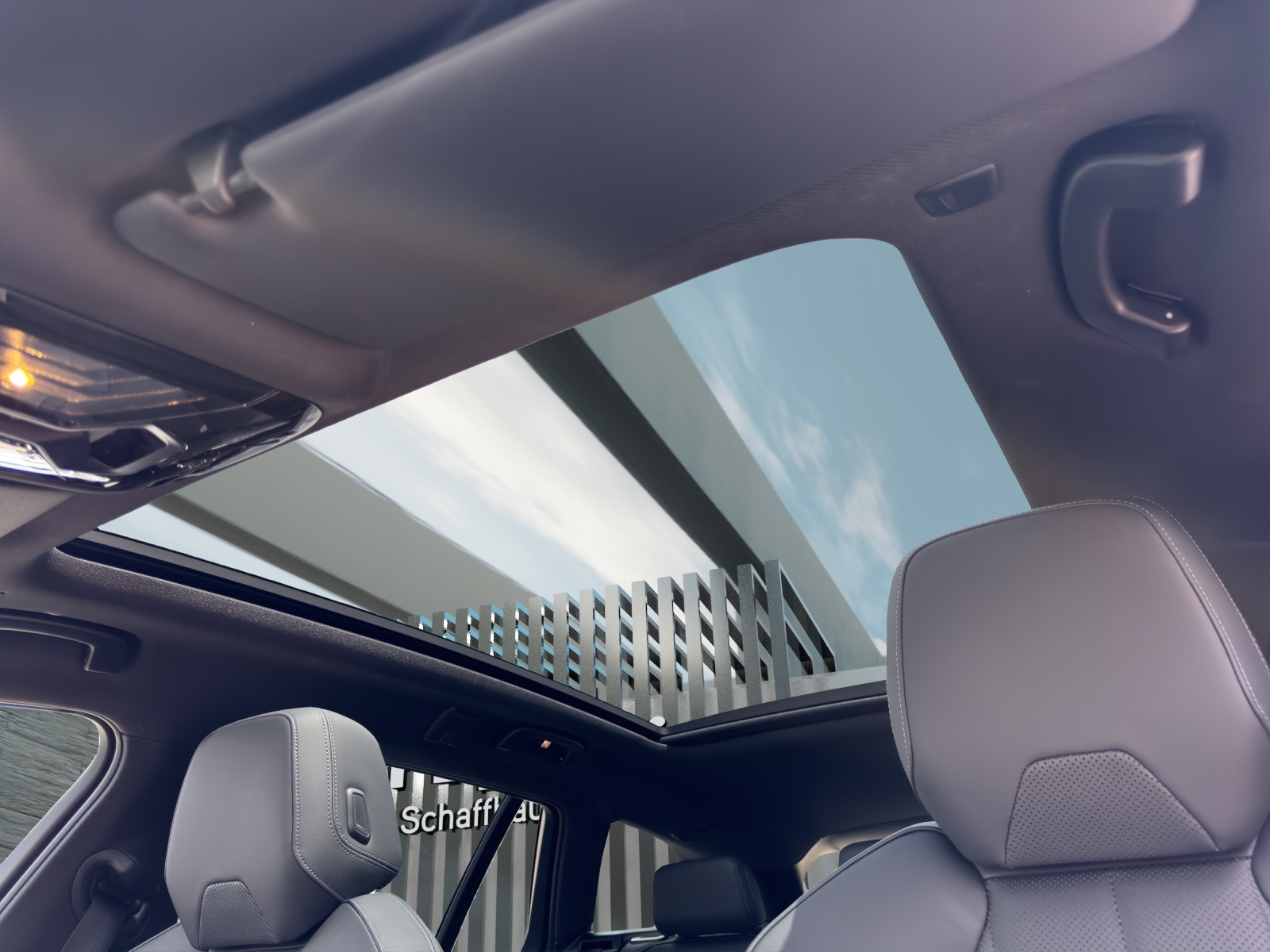 BMW 520d xDrive Touring M Sportpaket-image-18