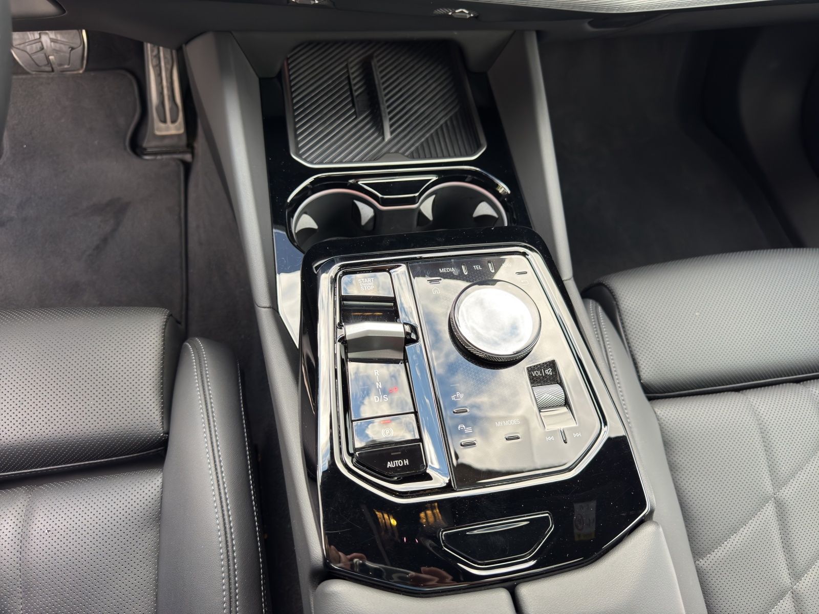 BMW 520d xDrive Touring M Sportpaket-image-13