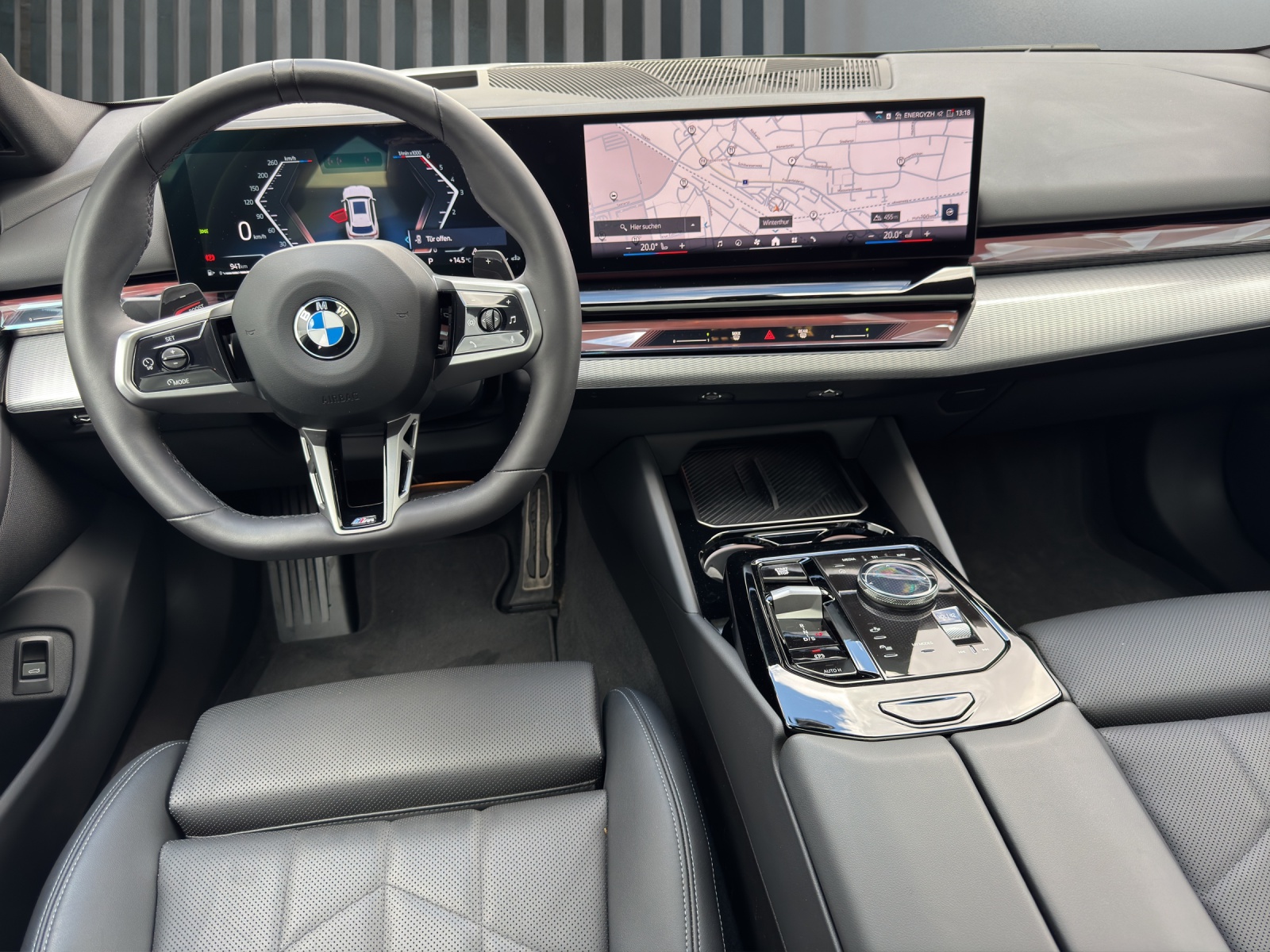 BMW 520d xDrive Touring M Sportpaket-image-9