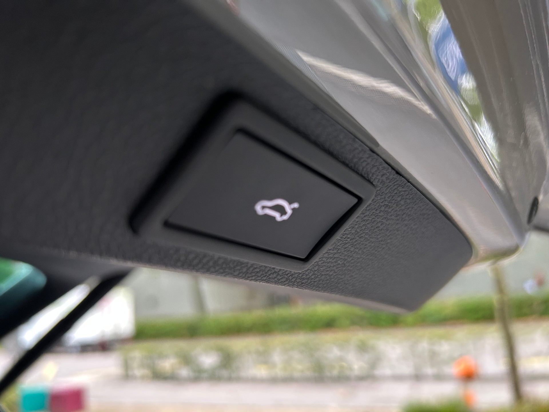 SKODA Karoq 1.5 TSI SportLine DSG-image-12