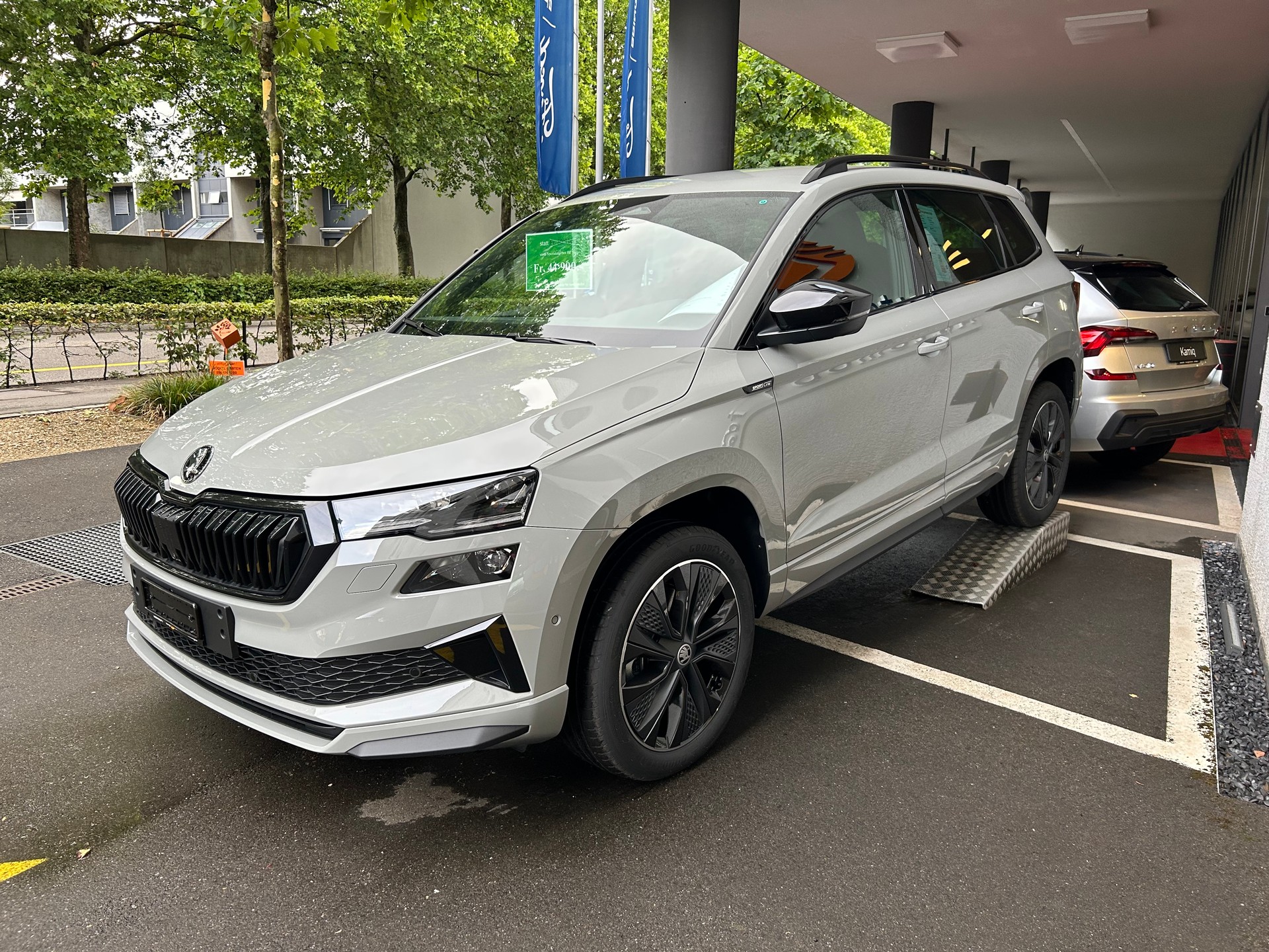 SKODA Karoq 1.5 TSI SportLine DSG-image-4