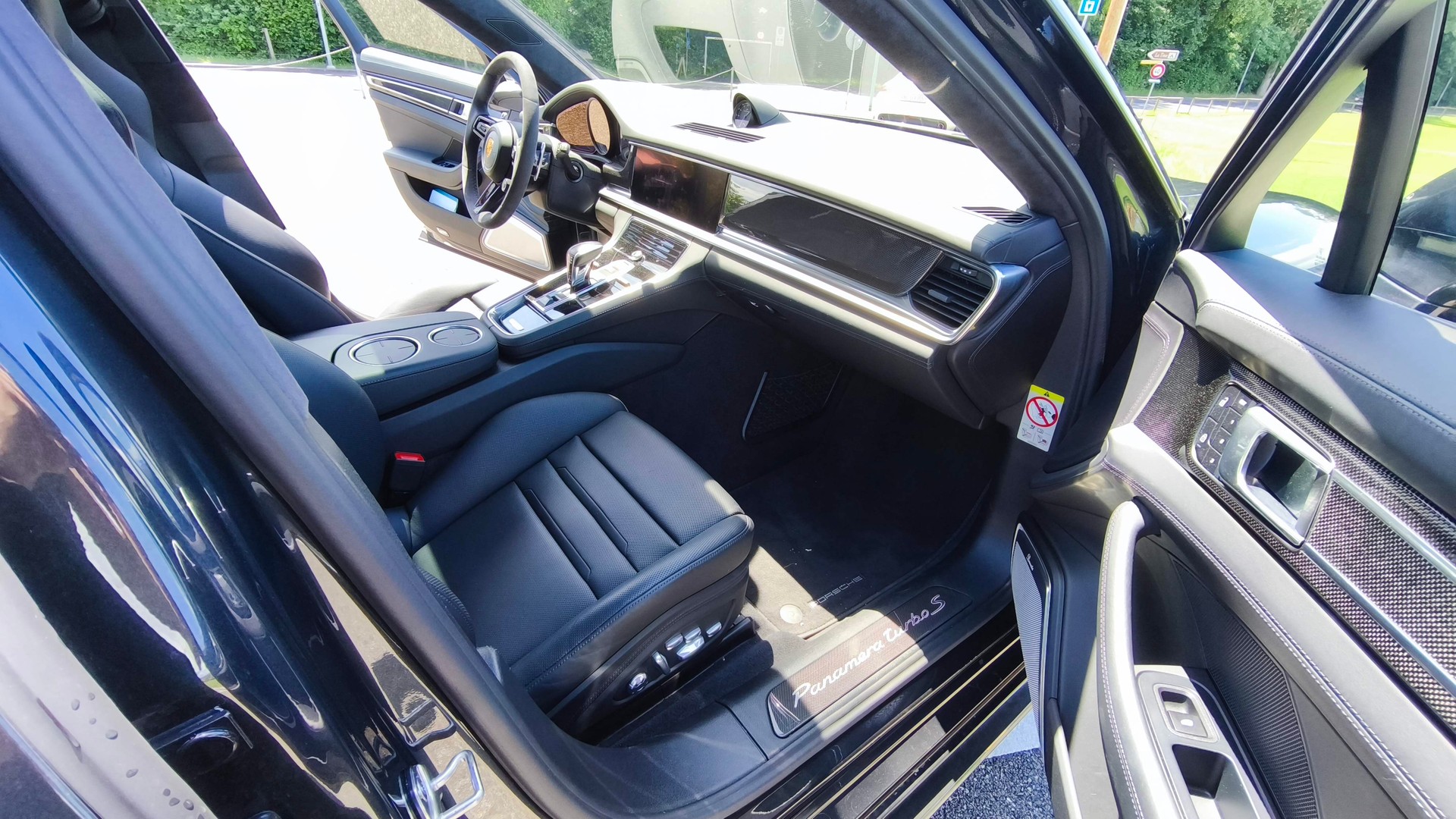 PORSCHE 4.0 V8 Turbo S-image-16