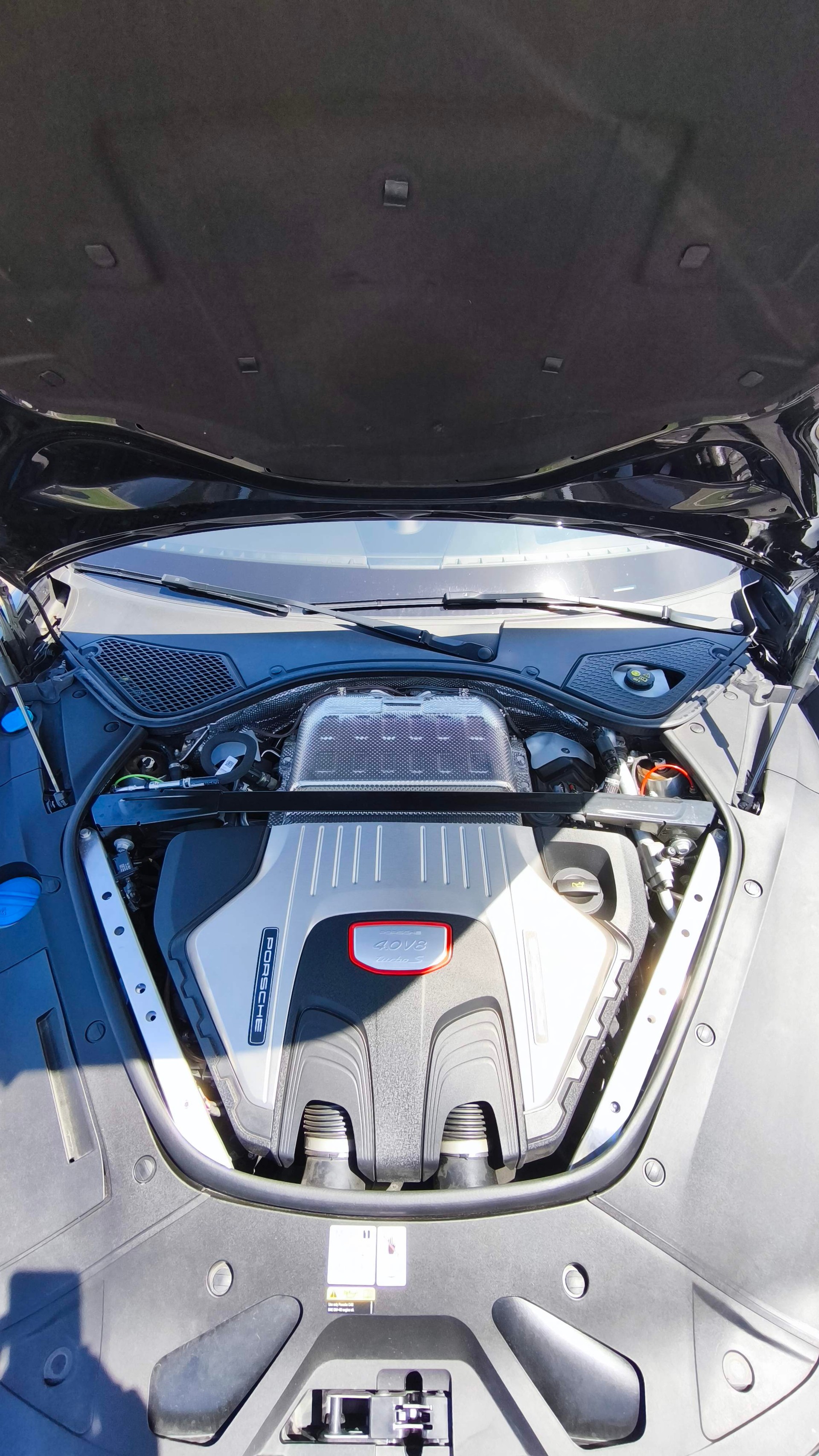 PORSCHE 4.0 V8 Turbo S-image-17