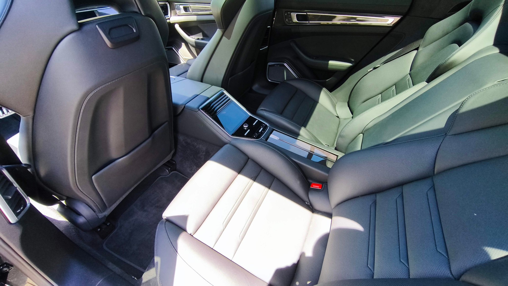 PORSCHE 4.0 V8 Turbo S-image-14