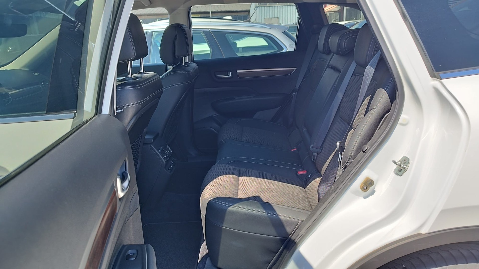 RENAULT Koleos 2.0 dCi Intens 4WD Xtronic CVT-image-11