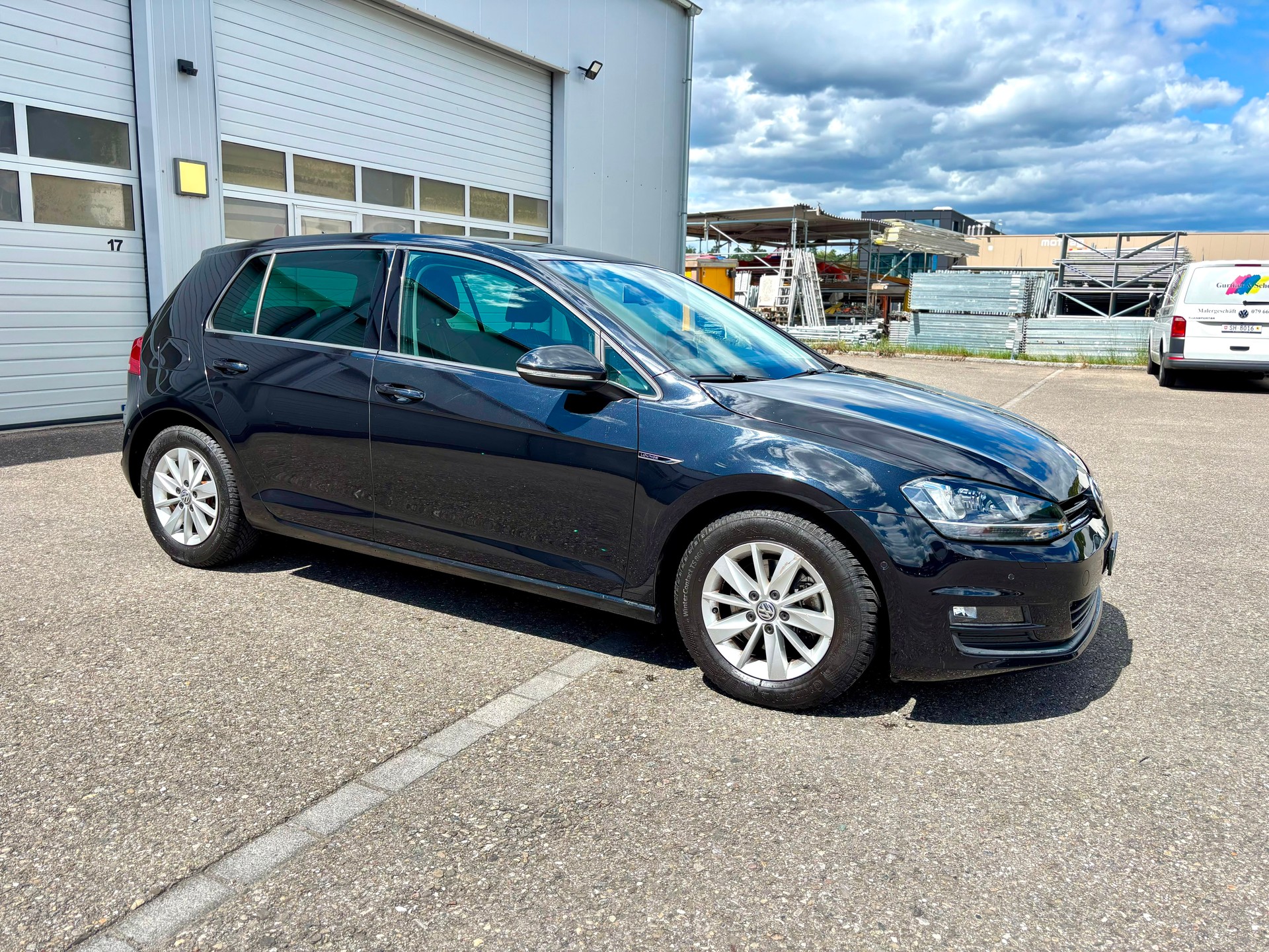 VW Golf 1.4 TSI Lounge DSG-image-2