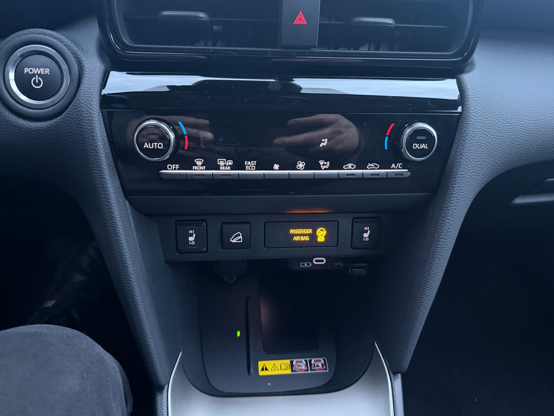 TOYOTA Yaris Cross 1.5 Premium 4 X. 4. - BOITE AUTOMATIQUE-image-30