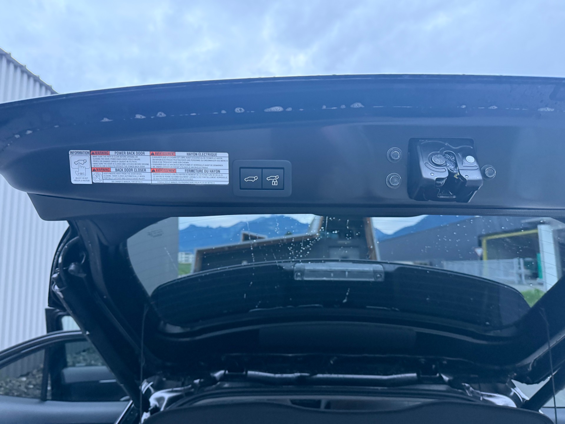 TOYOTA Yaris Cross 1.5 Premium 4 X. 4. - BOITE AUTOMATIQUE-image-24