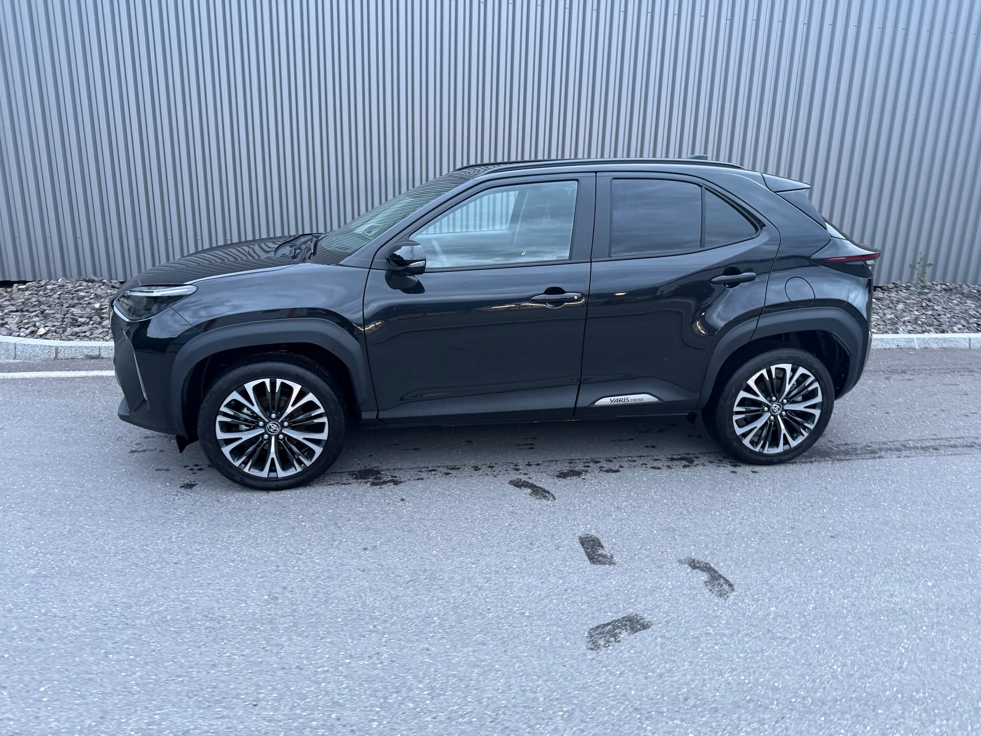TOYOTA Yaris Cross 1.5 Premium 4 X. 4. - BOITE AUTOMATIQUE-image-1