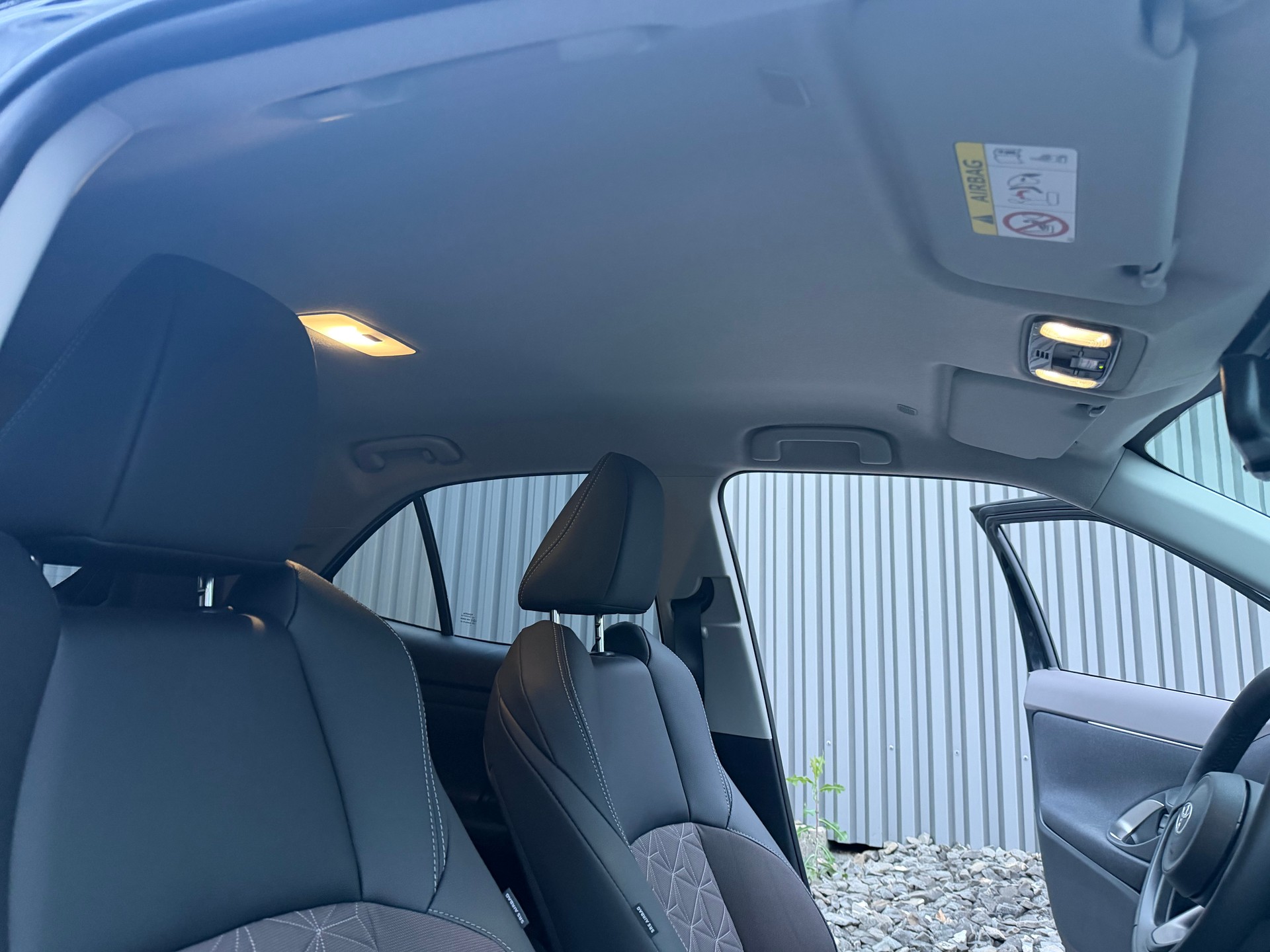 TOYOTA Yaris Cross 1.5 Premium 4 X. 4. - BOITE AUTOMATIQUE-image-39