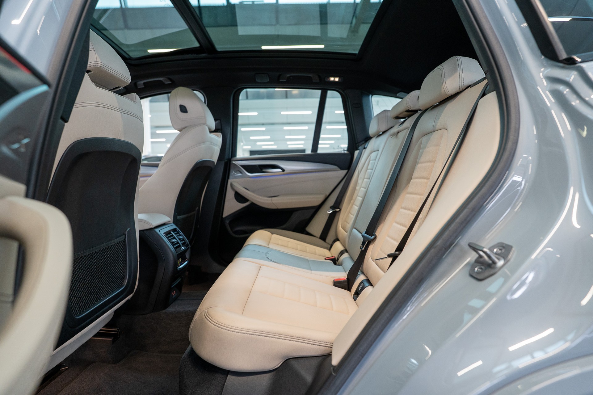 BMW X3 M40i / Panorama / HeadUp / el.Sitze-image-13