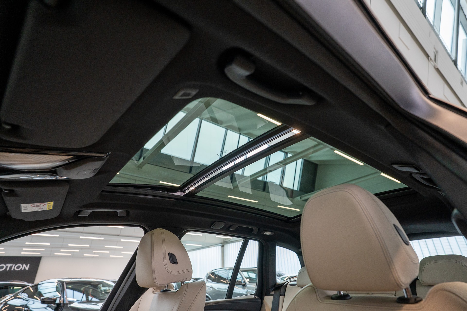 BMW X3 M40i / Panorama / HeadUp / el.Sitze-image-9