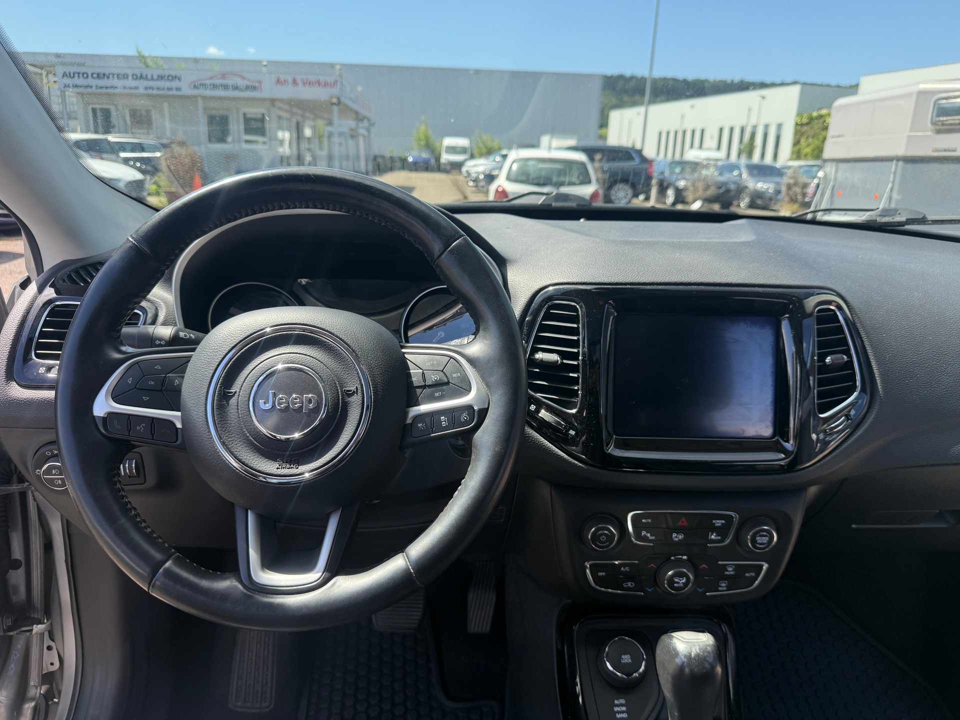 JEEP Compass 1.4 Turbo Limited AWD 9ATX-image-2