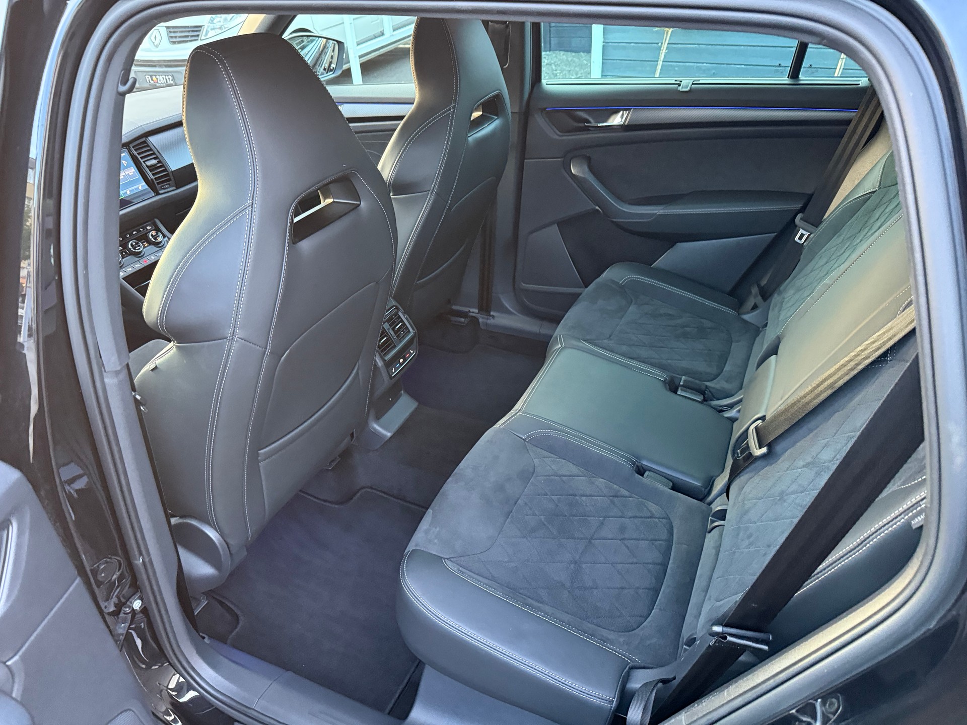 SKODA Kodiaq 2.0 TDI 200 Sportline DSG-image-10