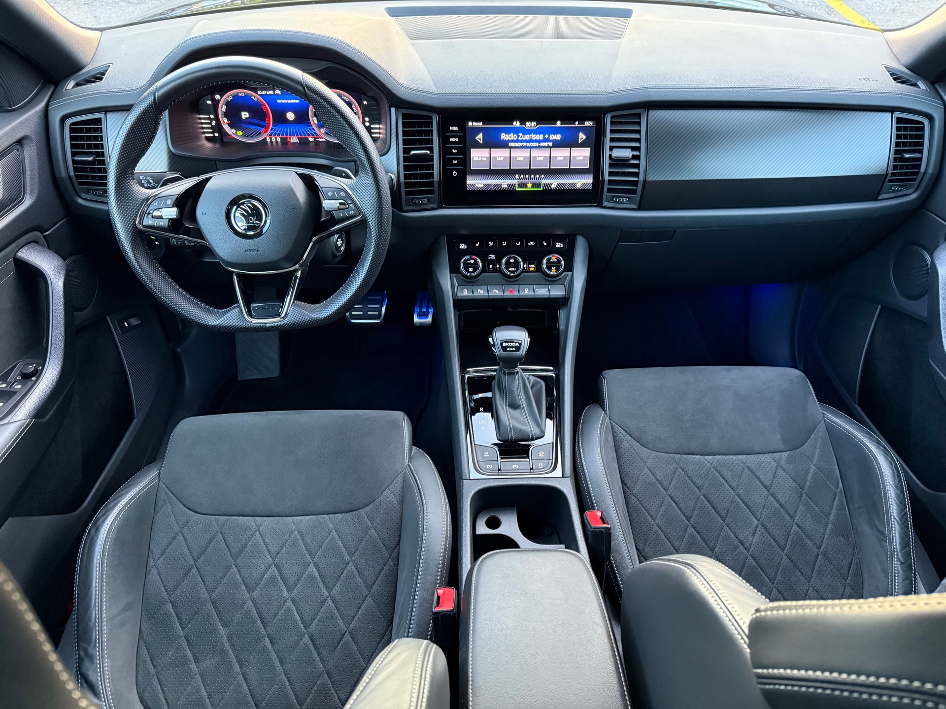 SKODA Kodiaq 2.0 TDI 200 Sportline DSG-image-13