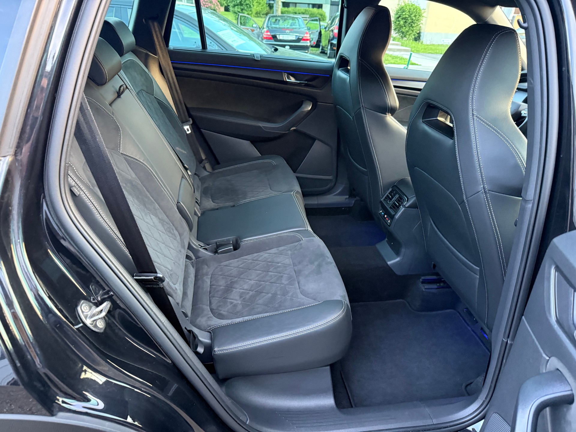 SKODA Kodiaq 2.0 TDI 200 Sportline DSG-image-24