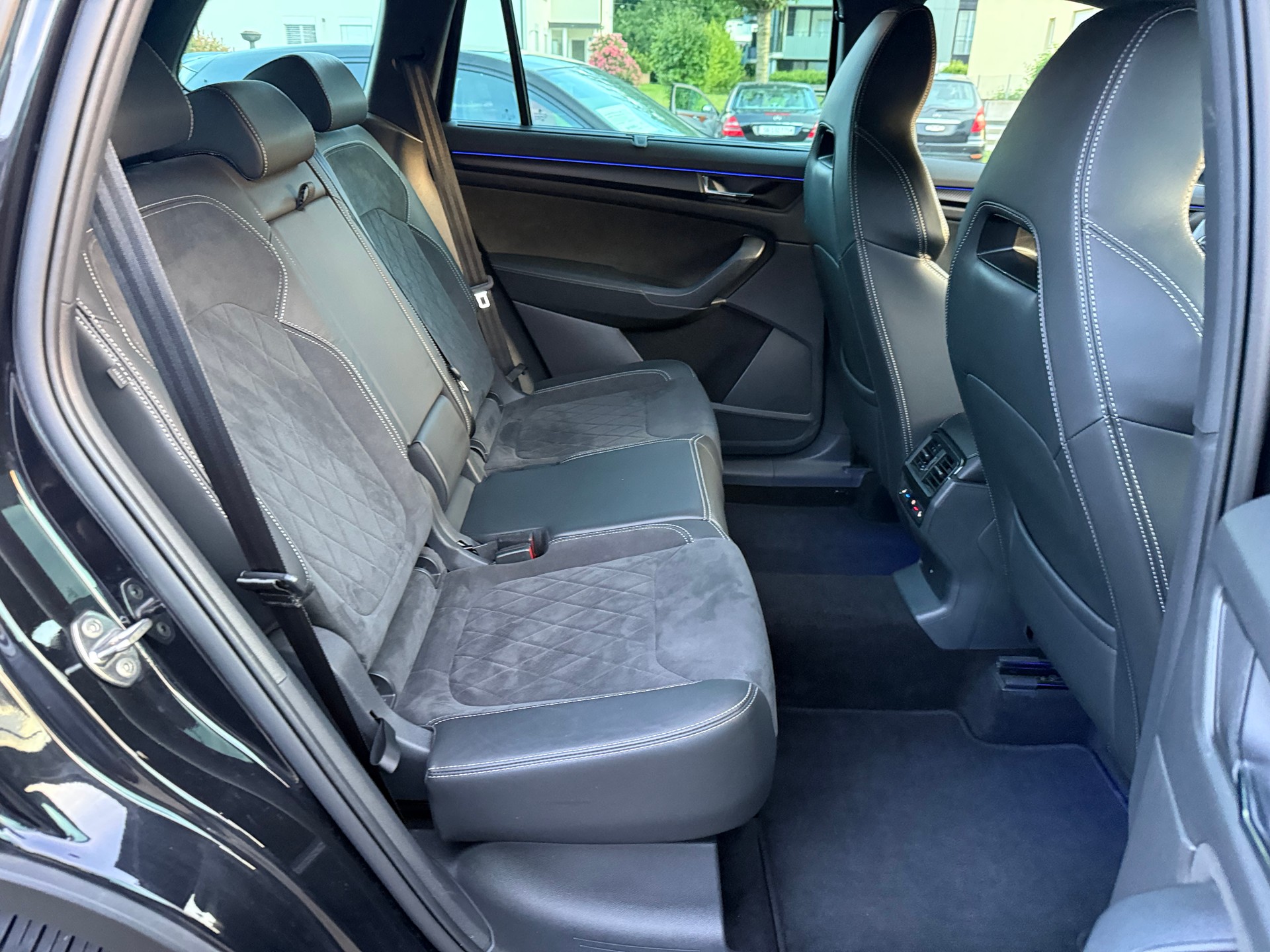 SKODA Kodiaq 2.0 TDI 200 Sportline DSG-image-23