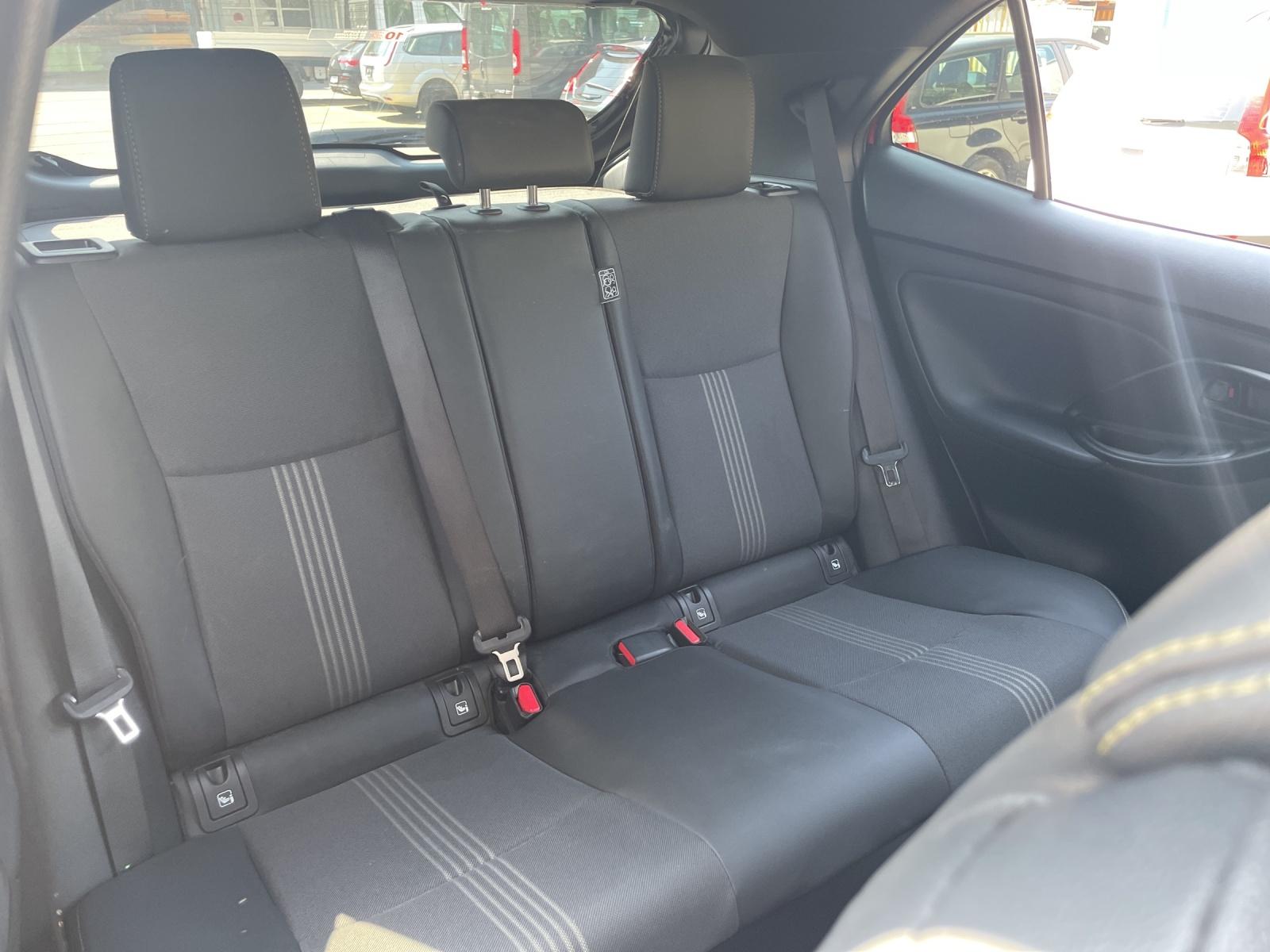 TOYOTA Yaris Cross 1.5 VVT-i HSD Adventure AWD-i-image-15