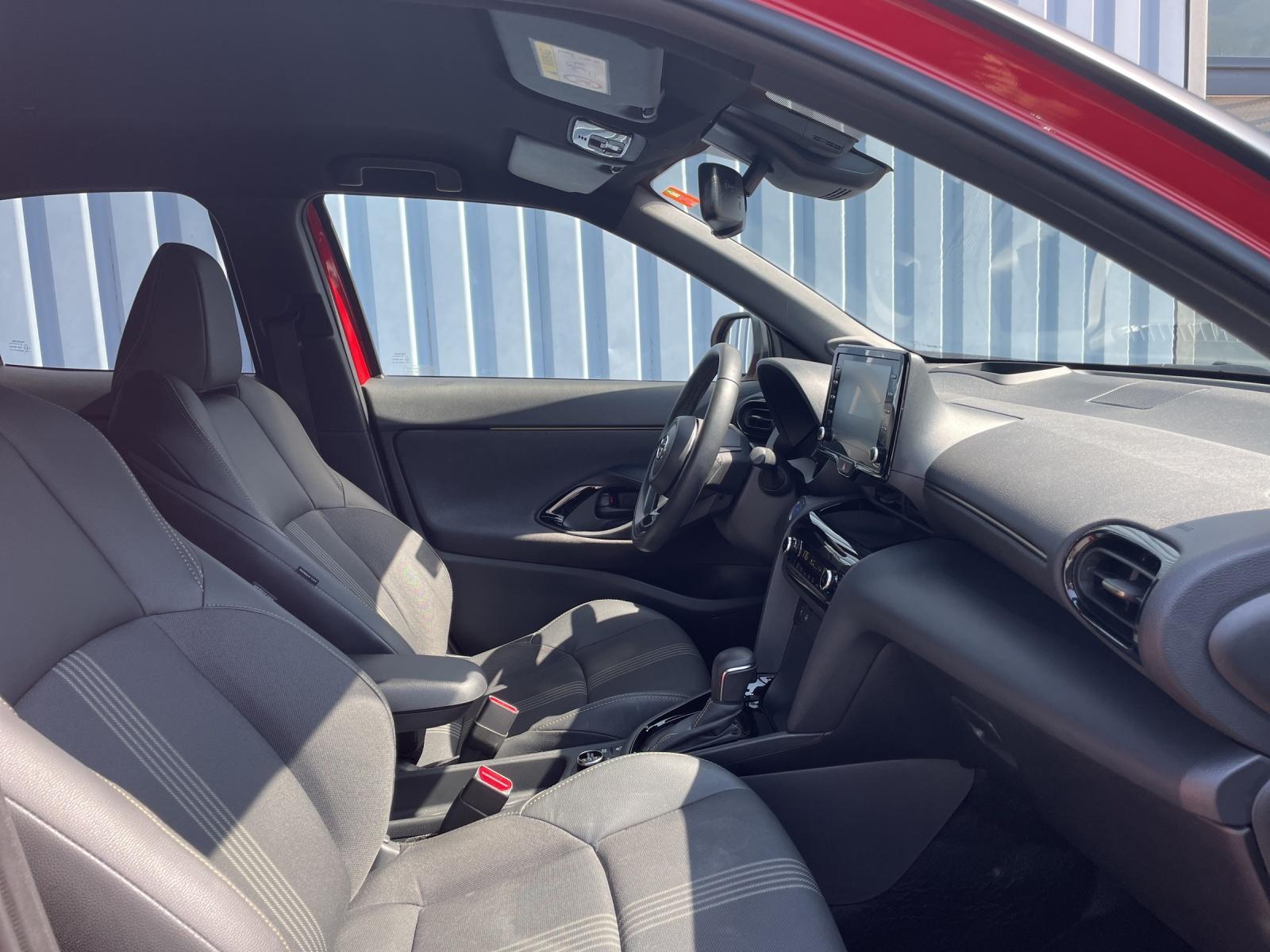 TOYOTA Yaris Cross 1.5 VVT-i HSD Adventure AWD-i-image-13