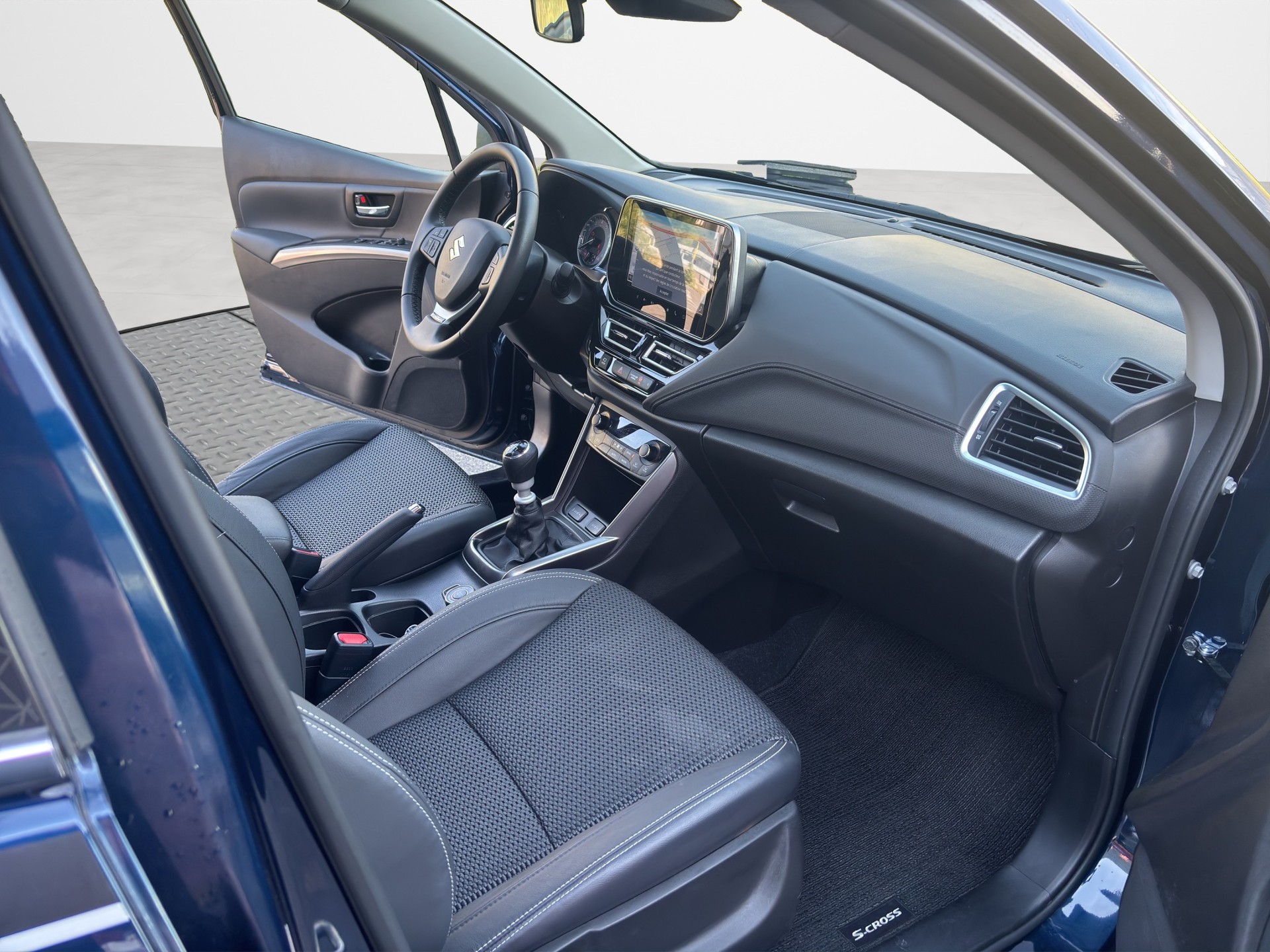 SUZUKI SX4 S-Cross 1.4 16V Piz Sulai Hybrid 4WD-image-13