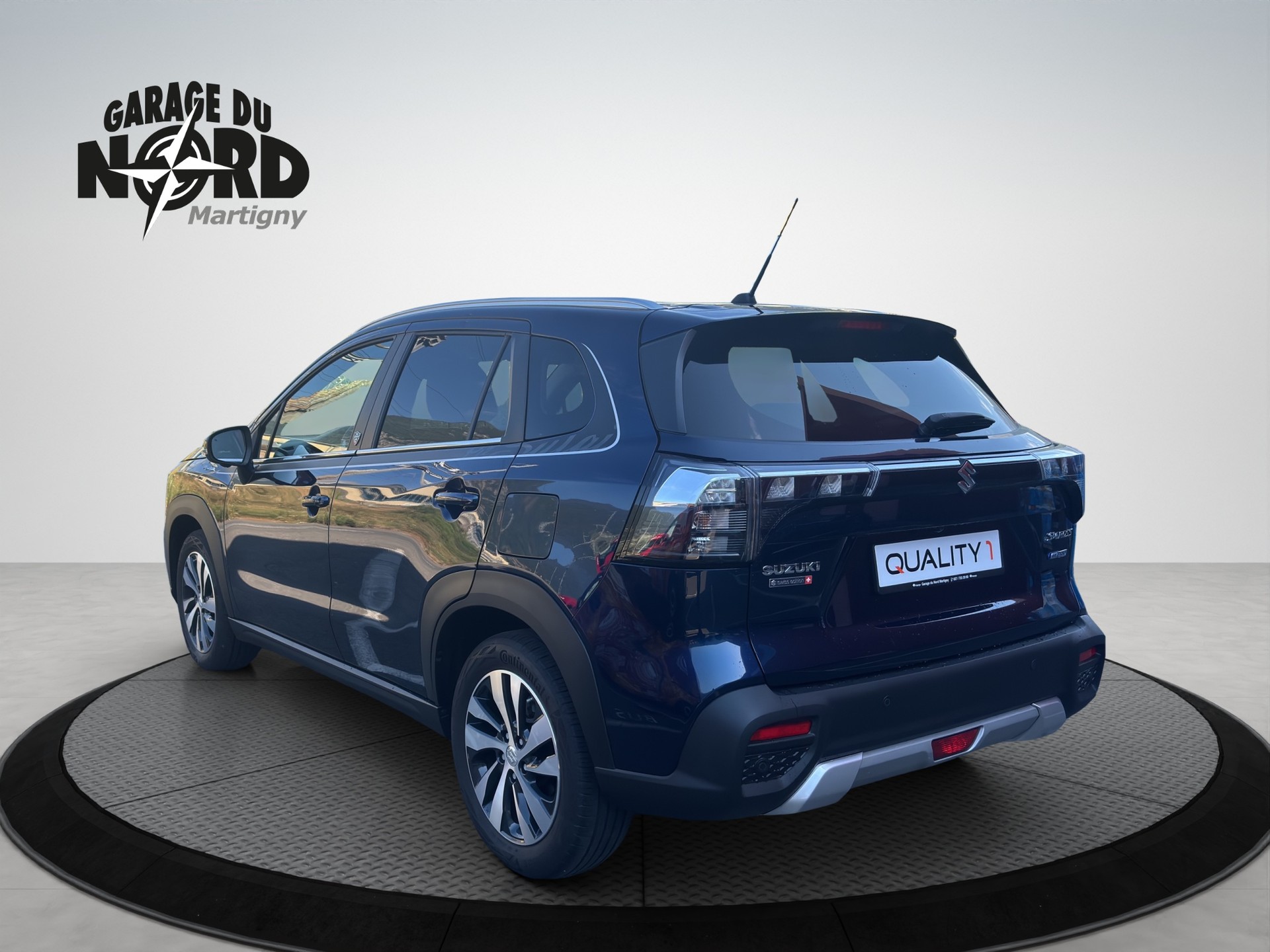 SUZUKI SX4 S-Cross 1.4 16V Piz Sulai Hybrid 4WD-image-3
