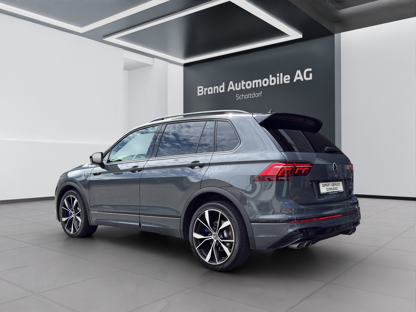 VW Tiguan 2.0 TSI R DSG-image-2