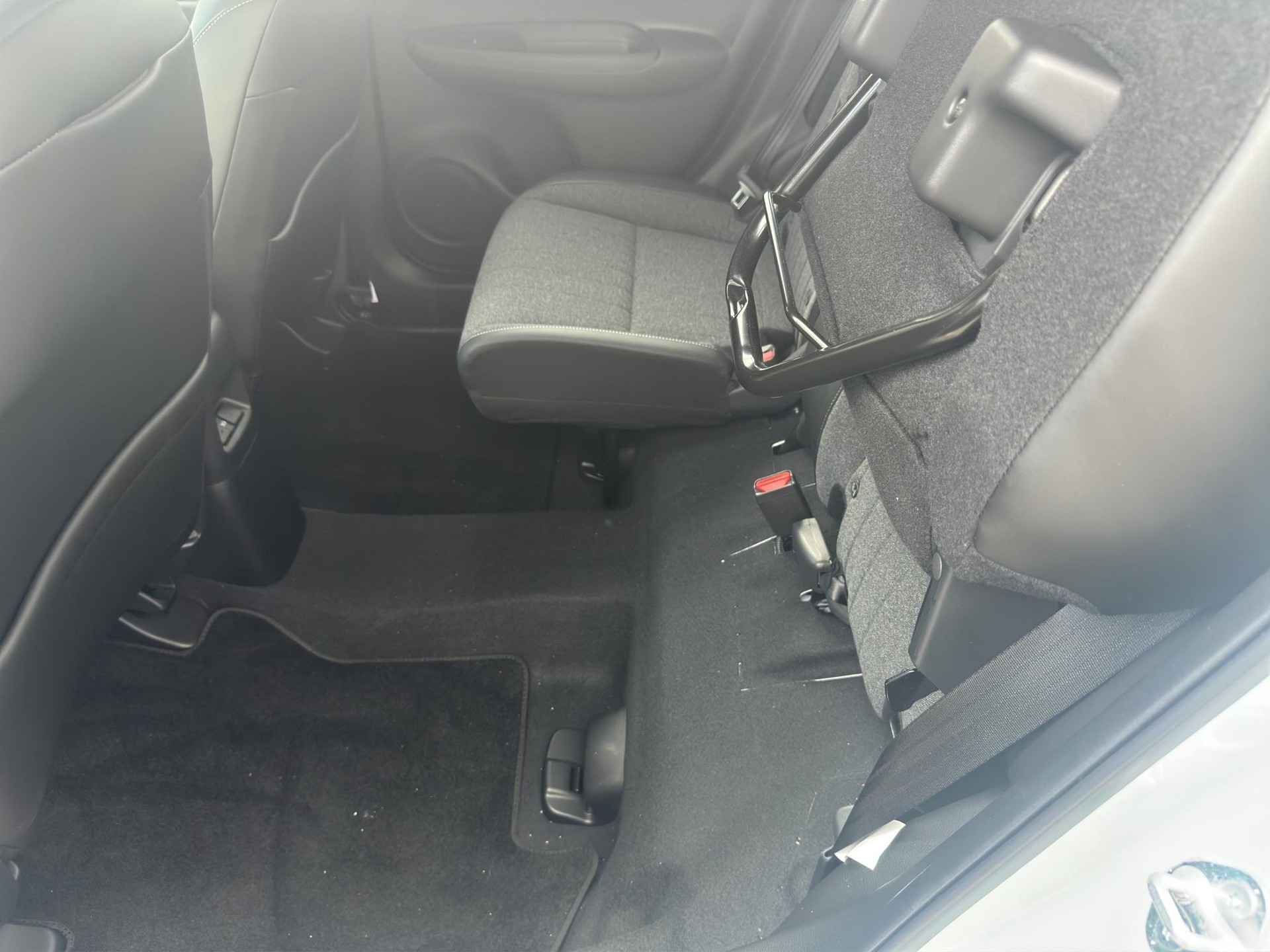 HONDA Jazz 1.5 i-MMD Advance-image-17