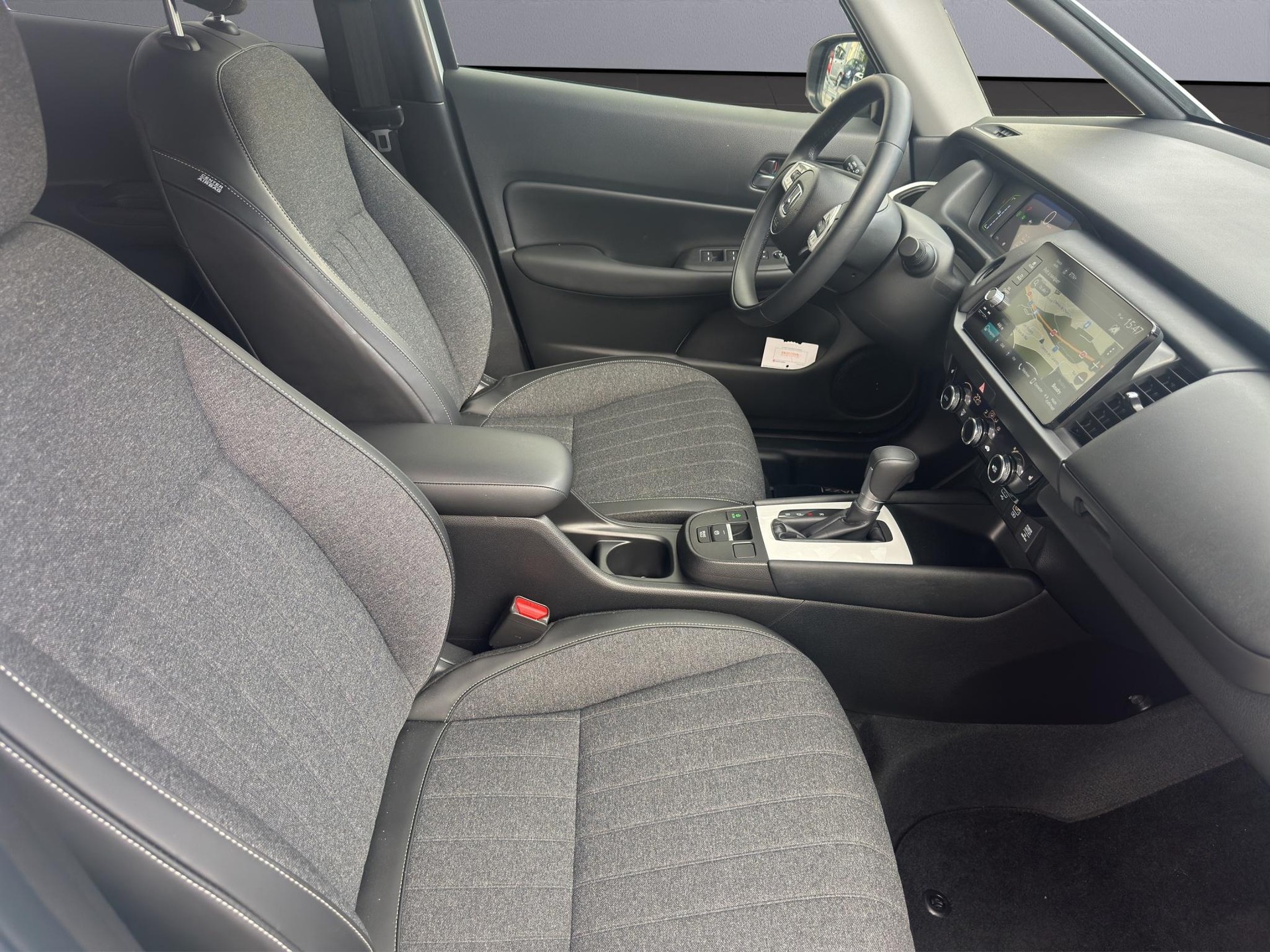 HONDA Jazz 1.5 i-MMD Advance-image-14