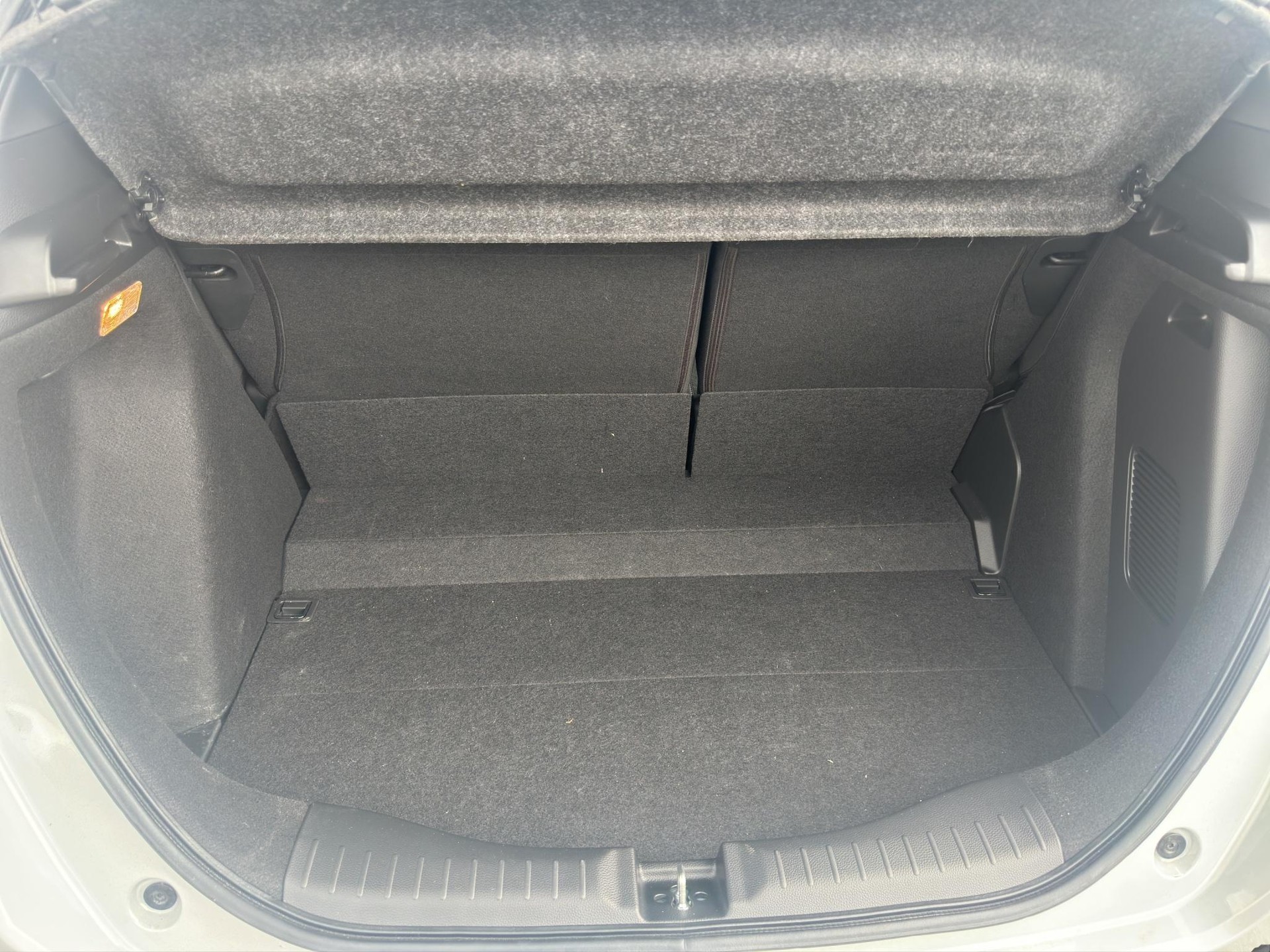 HONDA Jazz 1.5 i-MMD Advance-image-16