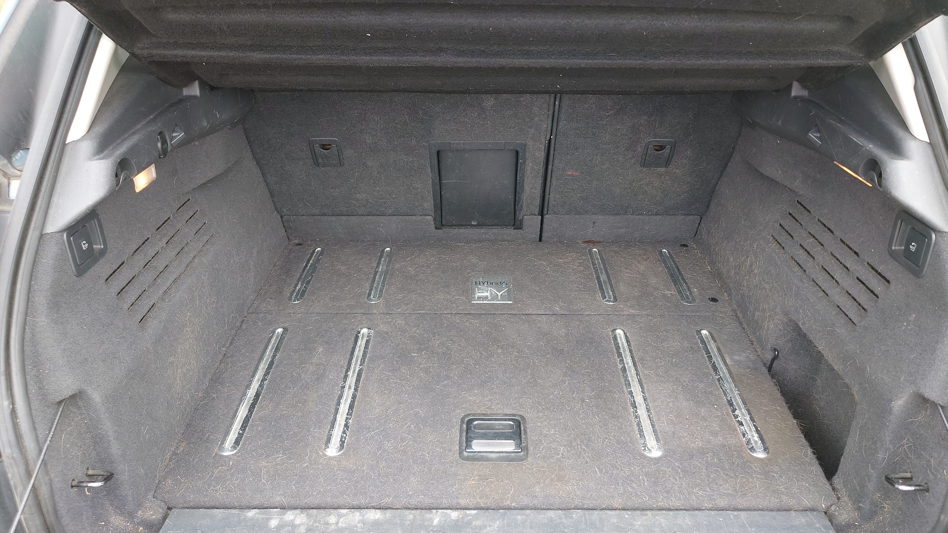 PEUGEOT 3008 HYbrid4 2.0 HDI EGS6-image-4