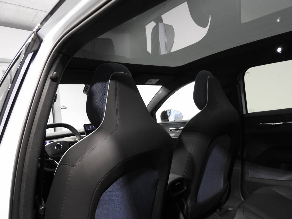 VOLVO EX 30 CC E60 Twin Performance AWD-image-13