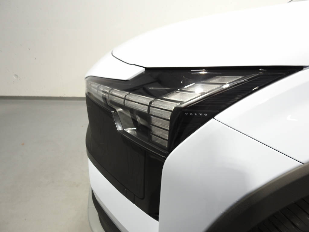 VOLVO EX 30 CC E60 Twin Performance AWD-image-14